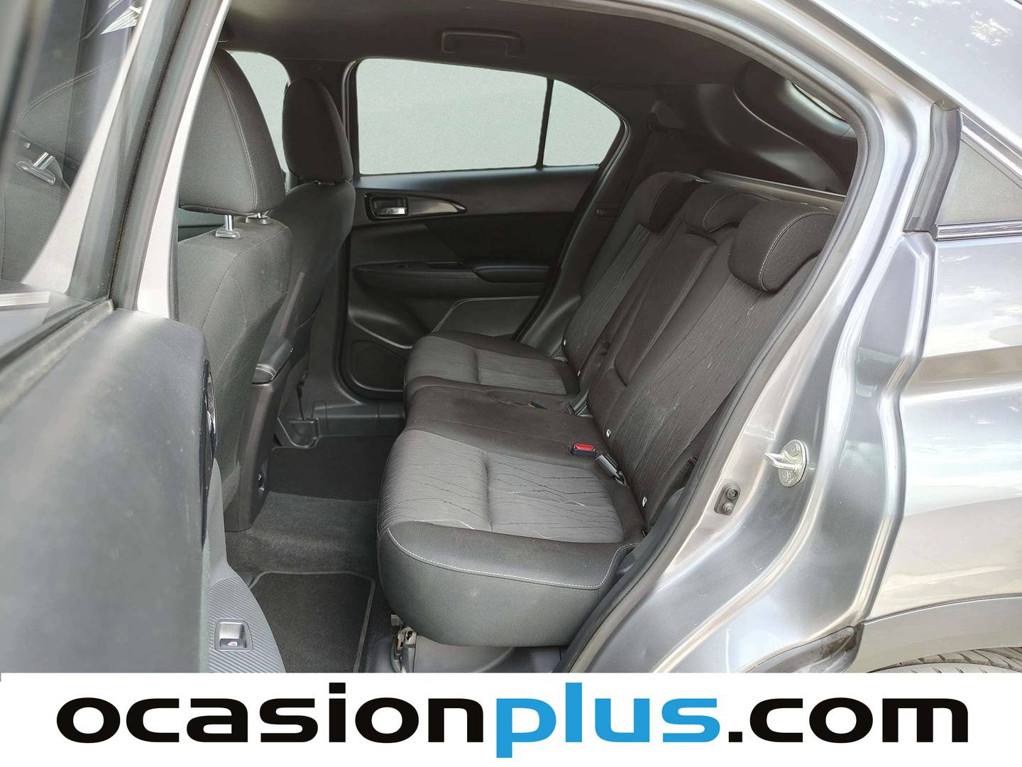 Foto asientos traseros Mitsubishi Eclipse Cross Mitsubishi Eclipse Cross 150T Motion Black Edition (163 CV)