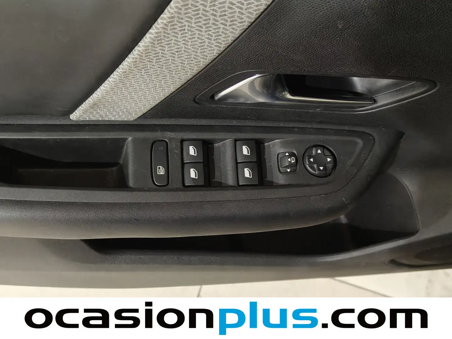 Foto Citroën C4 Citroen C4 PureTech 130 S&S 6v Feel Pack (130 CV)