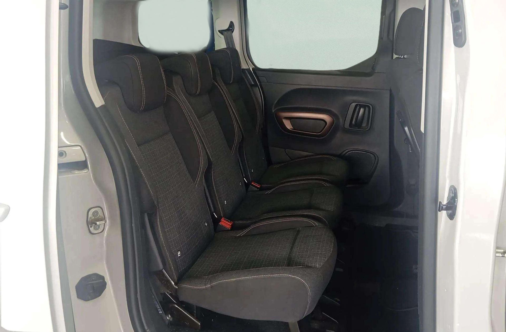 Peugeot Rifter BlueHDi 130 GT Line Standard - foto 16
