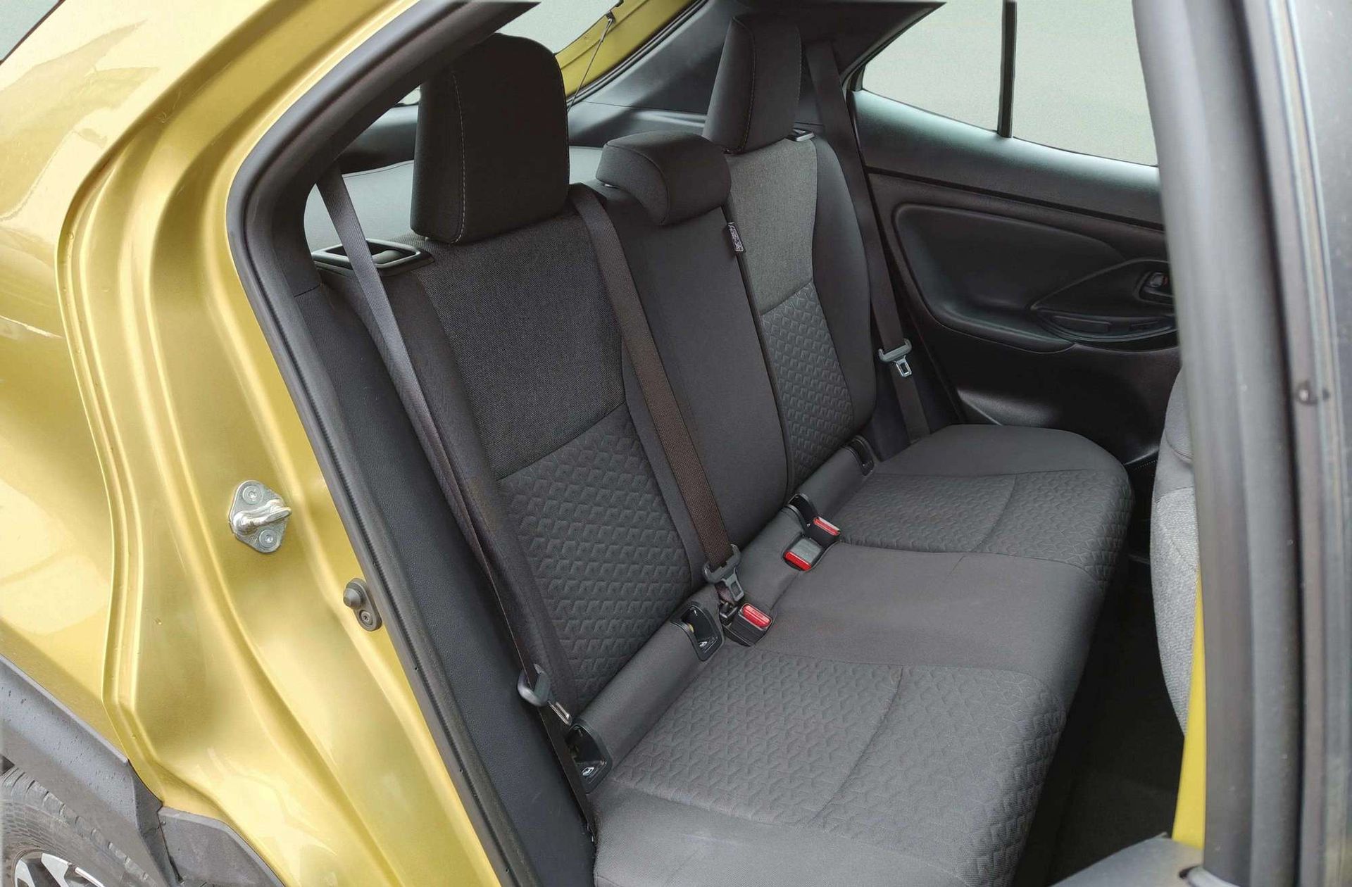 Toyota Yaris Cross 120H Active Tech - foto 15