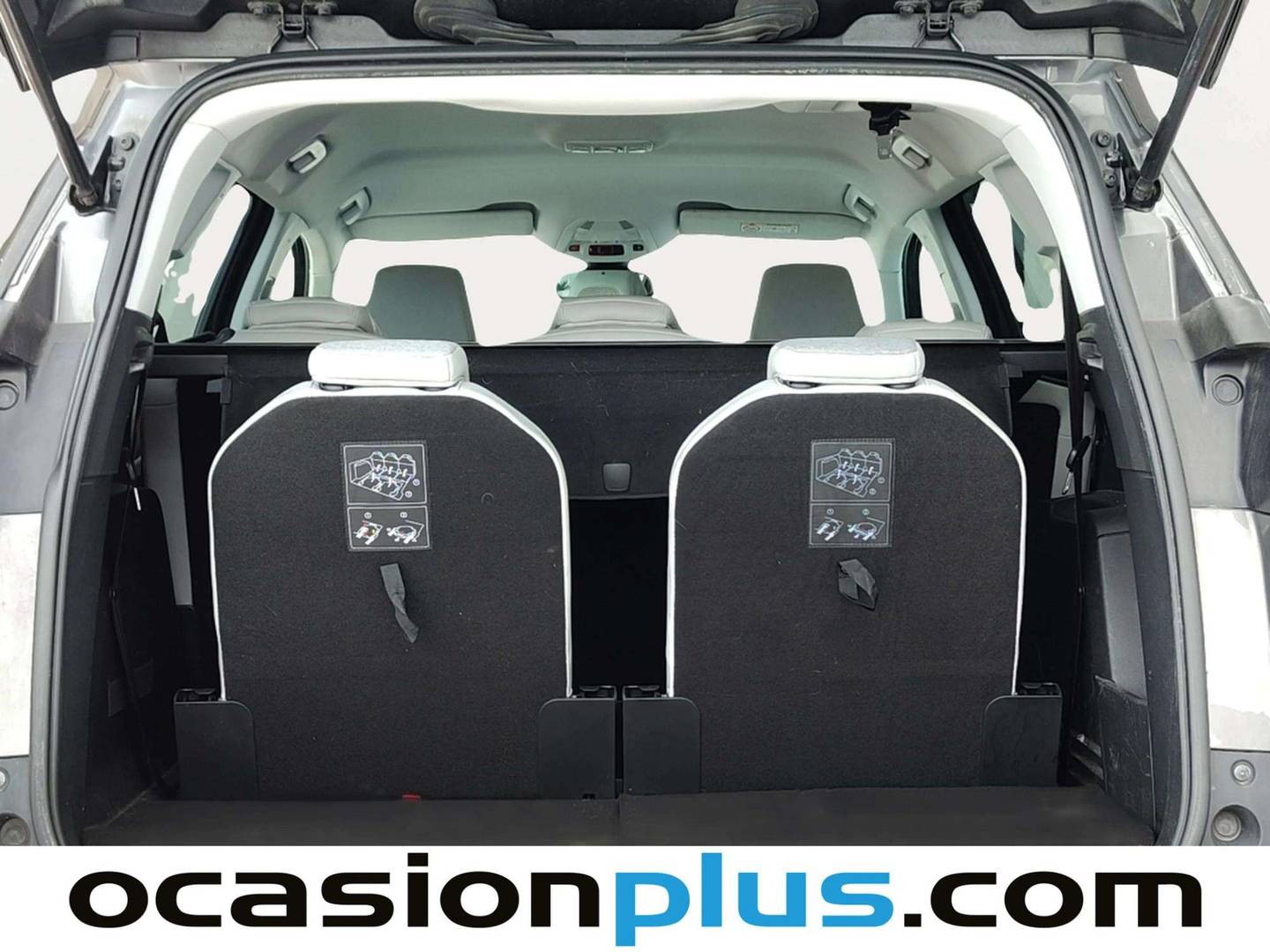 Foto Peugeot 5008 Peugeot 5008 PureTech 130 S&S Allure (130 CV) 7 Plazas siete plazas