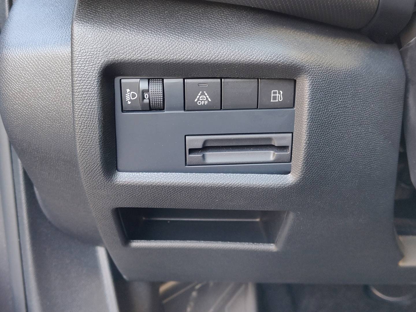 Foto Citroën C5 Aircross Citroen C5 Aircross Plug-in Hybrid 180 Plus e-EAT8  (180 CV)