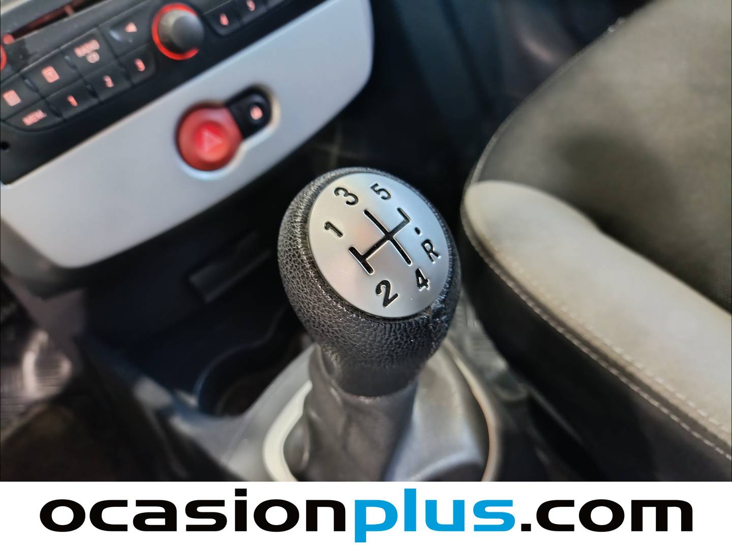 Renault Clio Renault Clio Business dCi (75 CV) de segunda mano