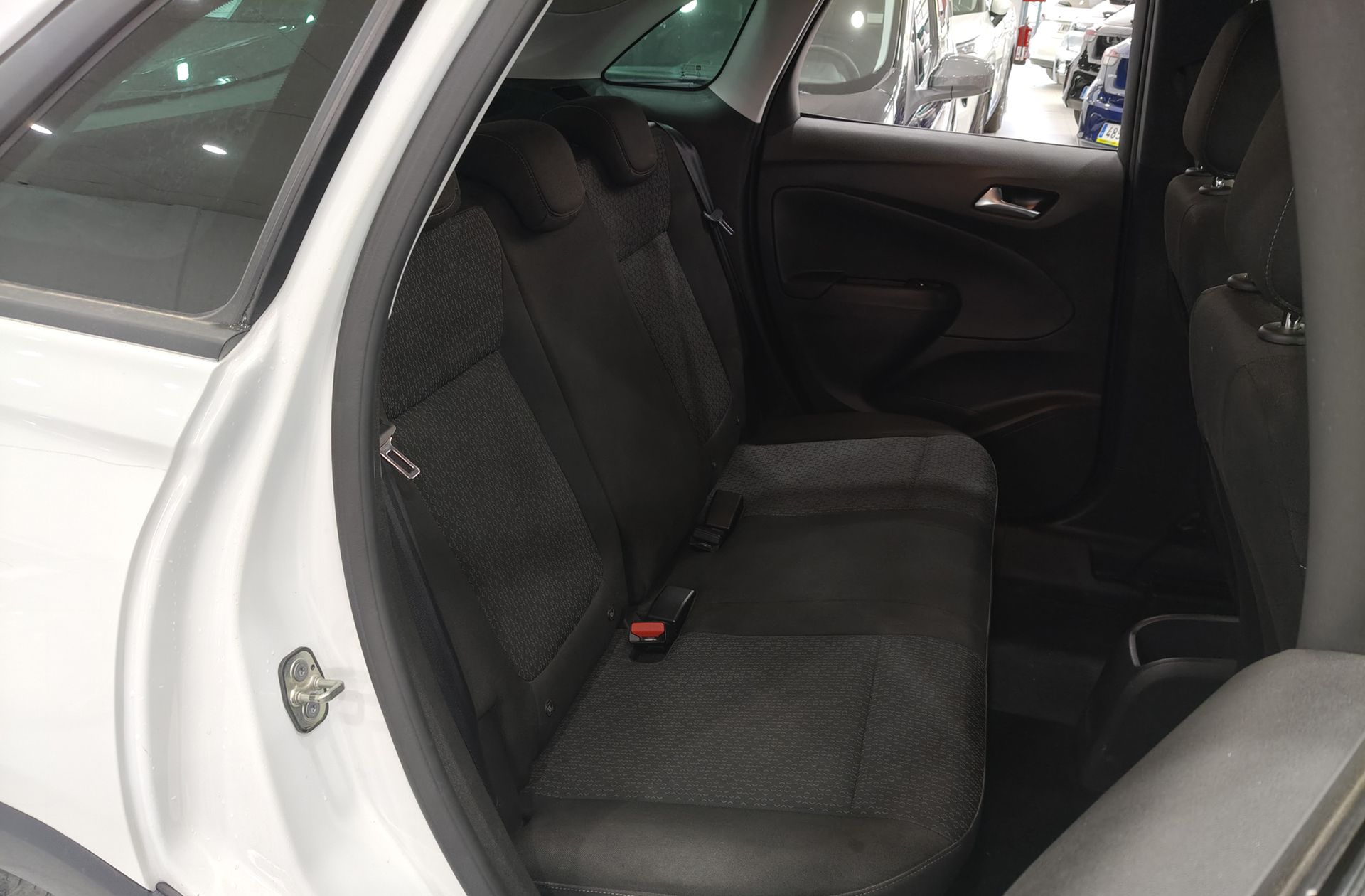 Opel Crossland 1.6 Turbo Selective - foto 14