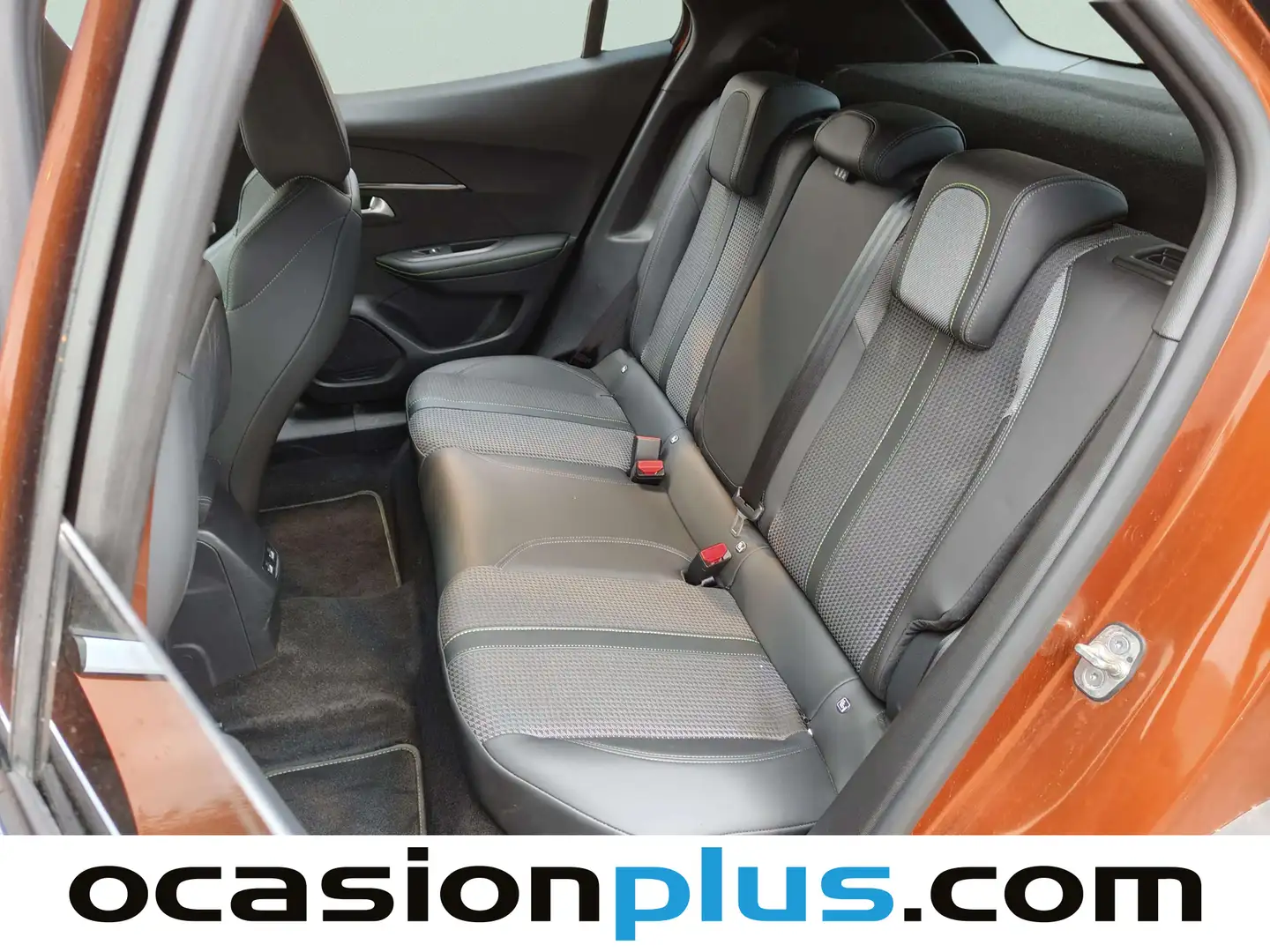 Foto Peugeot 2008 Peugeot 2008 PureTech 130 S&S GT (130 CV)