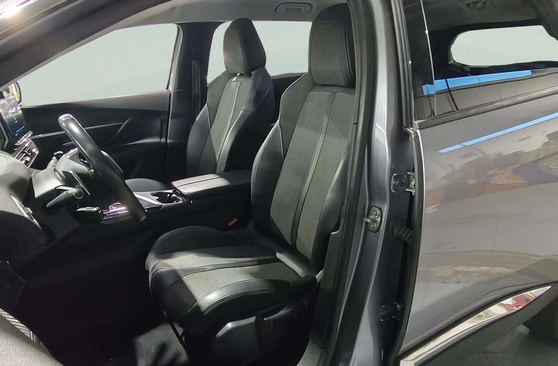 Peugeot 5008 PureTech 130 Allure EAT8 7 plazas - foto 11