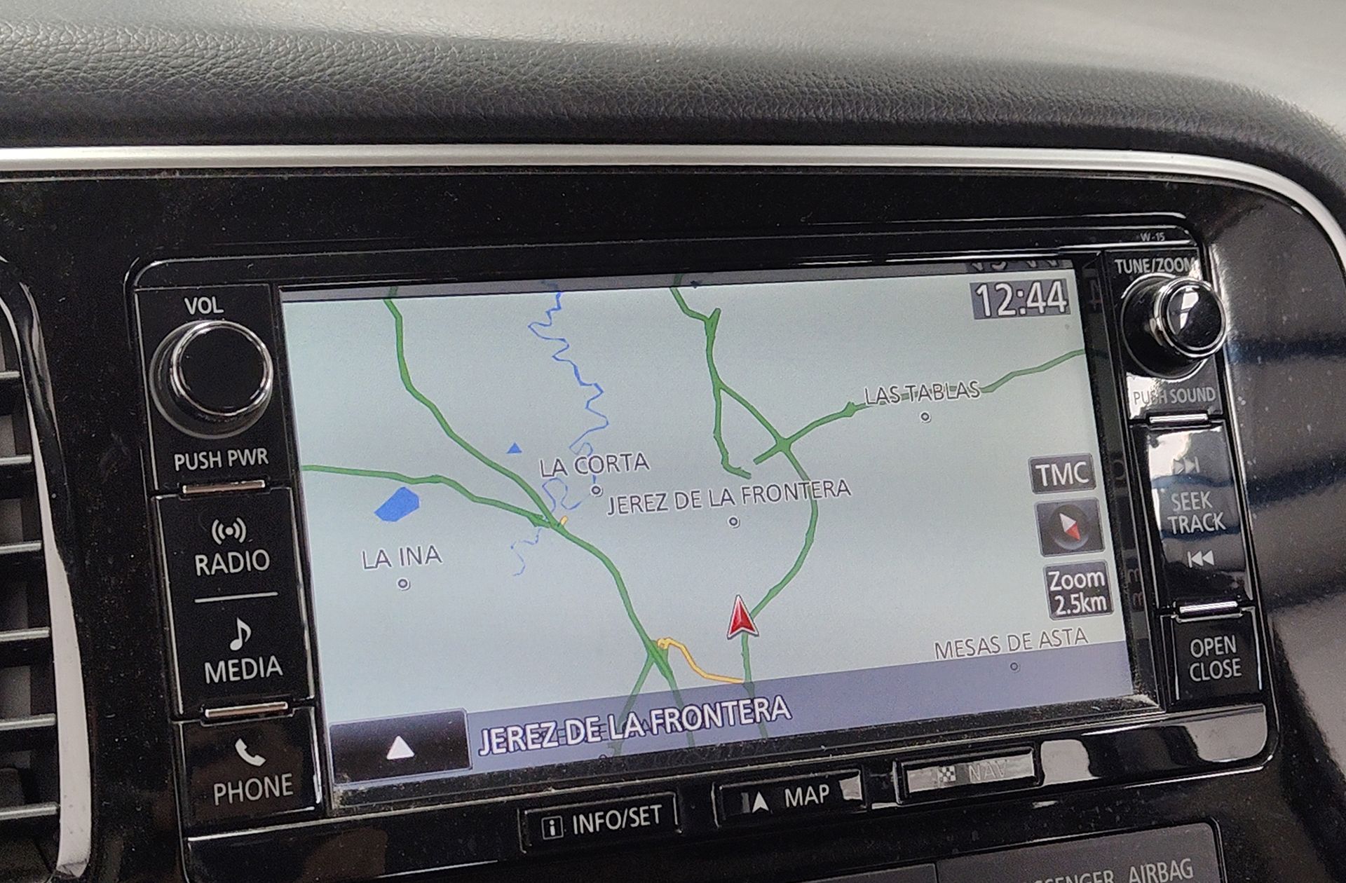 Mitsubishi Outlander 220 DI-D Motion 2WD 7 plazas - foto 8