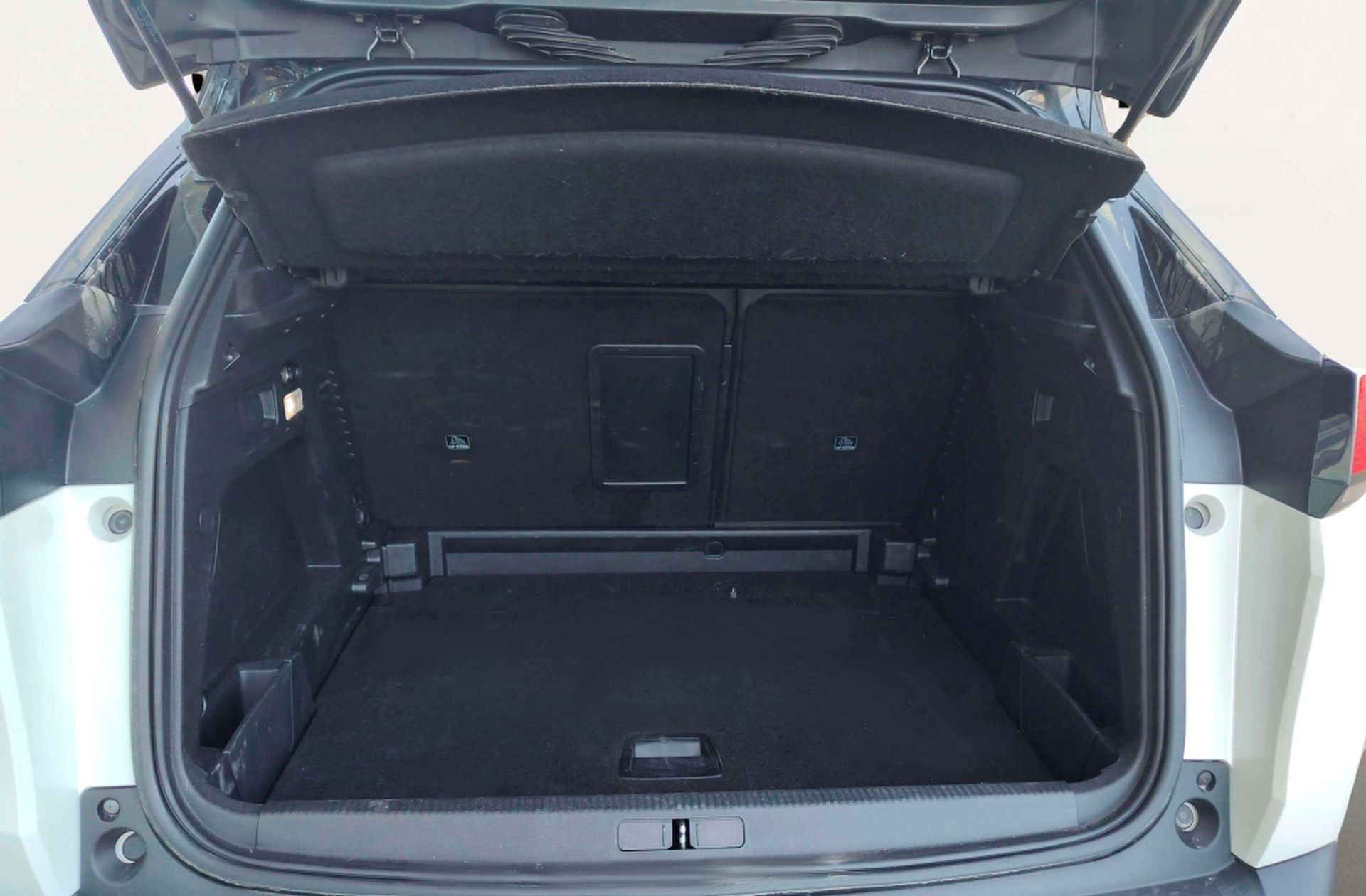 Peugeot 3008 PureTech 180 GT Line EAT8 - foto 16