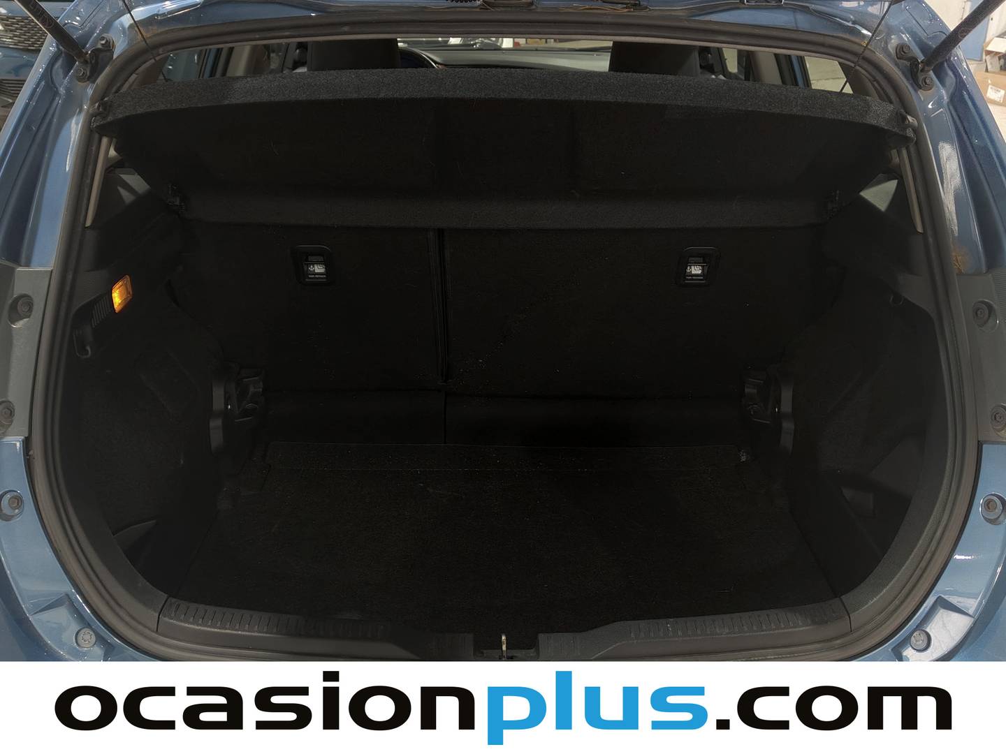 Fotos maletero Toyota Auris Toyota Auris 140H Hybrid Active (Business Plus) (136 CV)