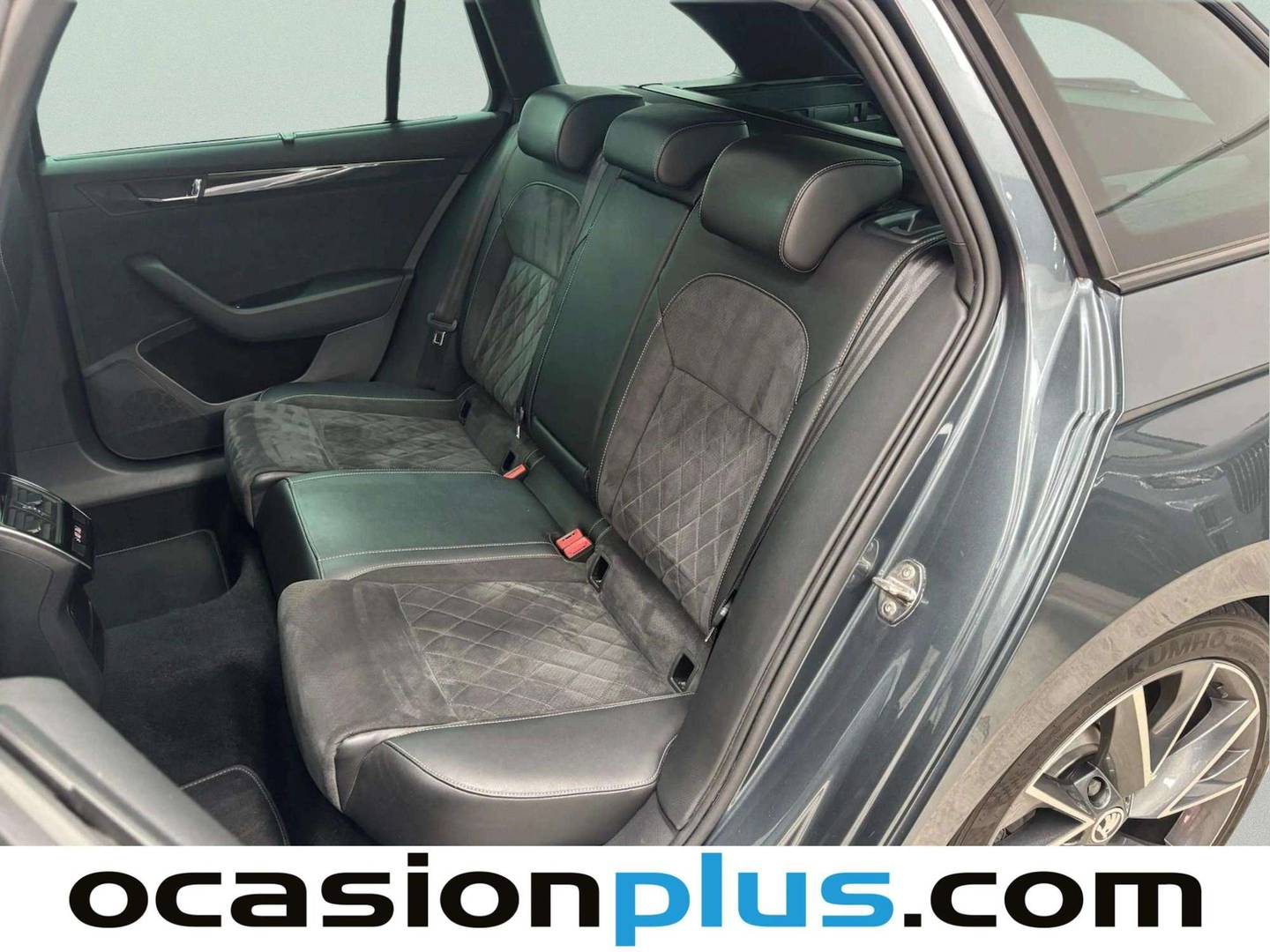 Foto asientos traseros Skoda Superb Skoda Superb Combi 2.0 TDI Sport Line DSG (190 CV)
