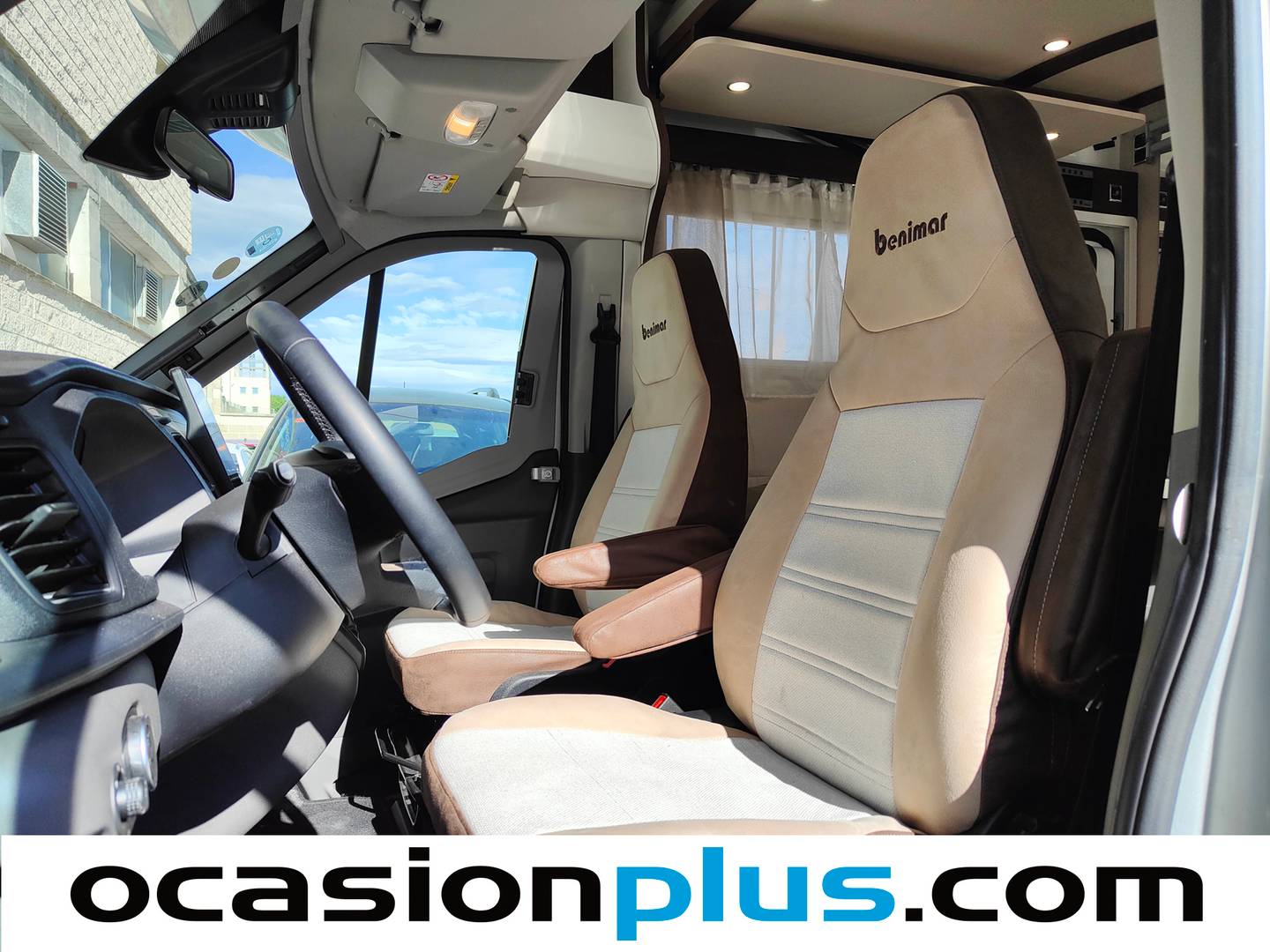 Foto asientos delanteros Benimar Tessoro Benimar Tessoro 488 (170CV) 4 Plazas