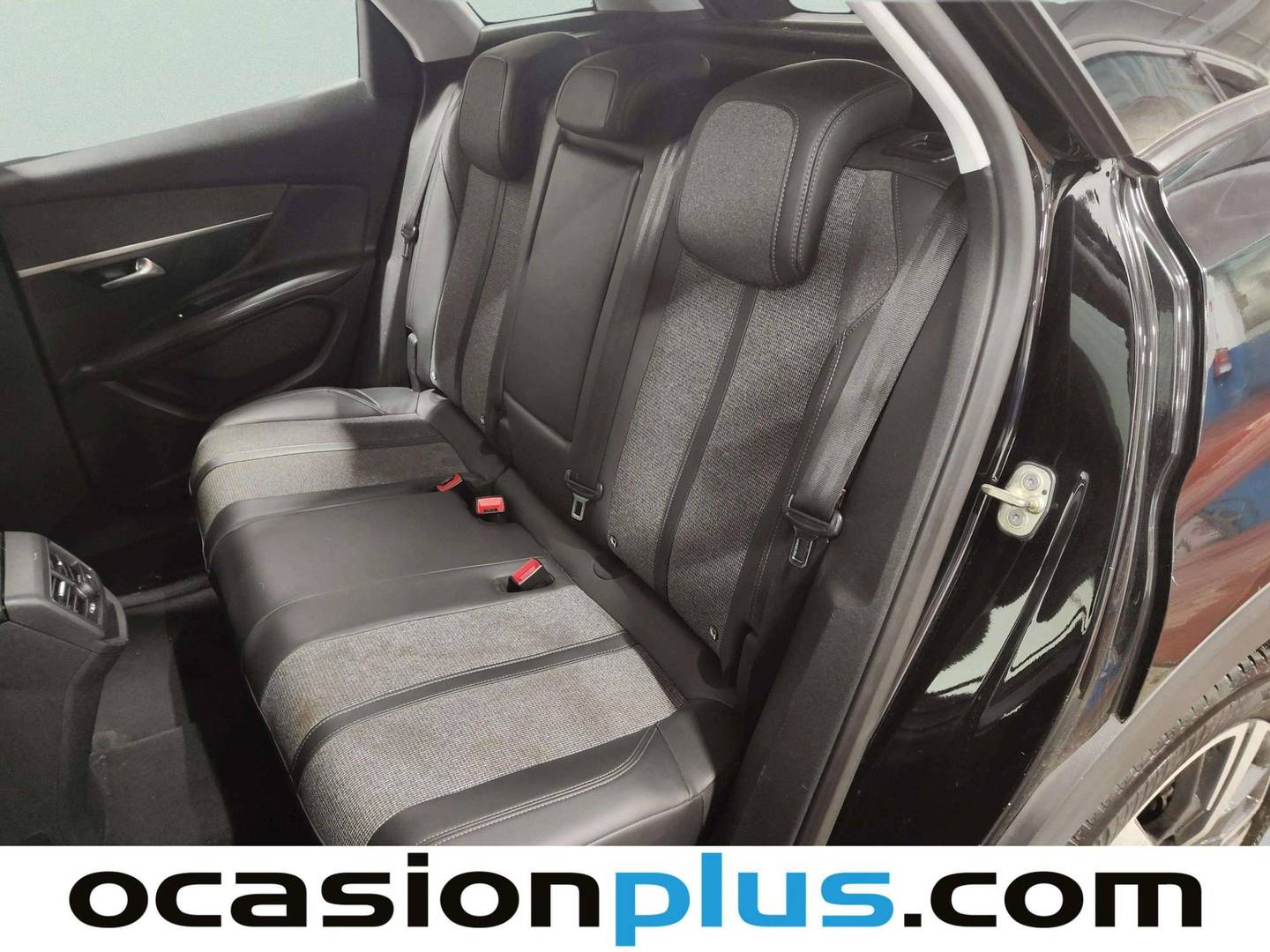 Foto asientos traseros Peugeot 3008 Peugeot 3008 PureTech 130 Allure (130 CV)