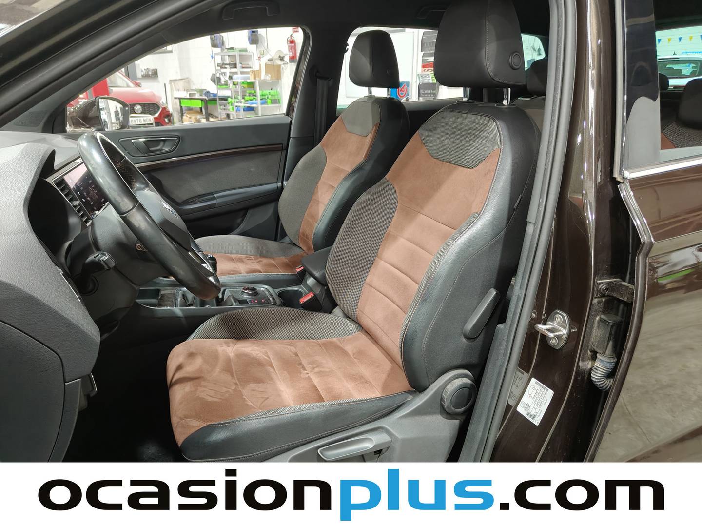 Foto asientos delanteros Seat Ateca Seat Ateca 1.5 TSI S&S Xcellence Edition (150 CV)