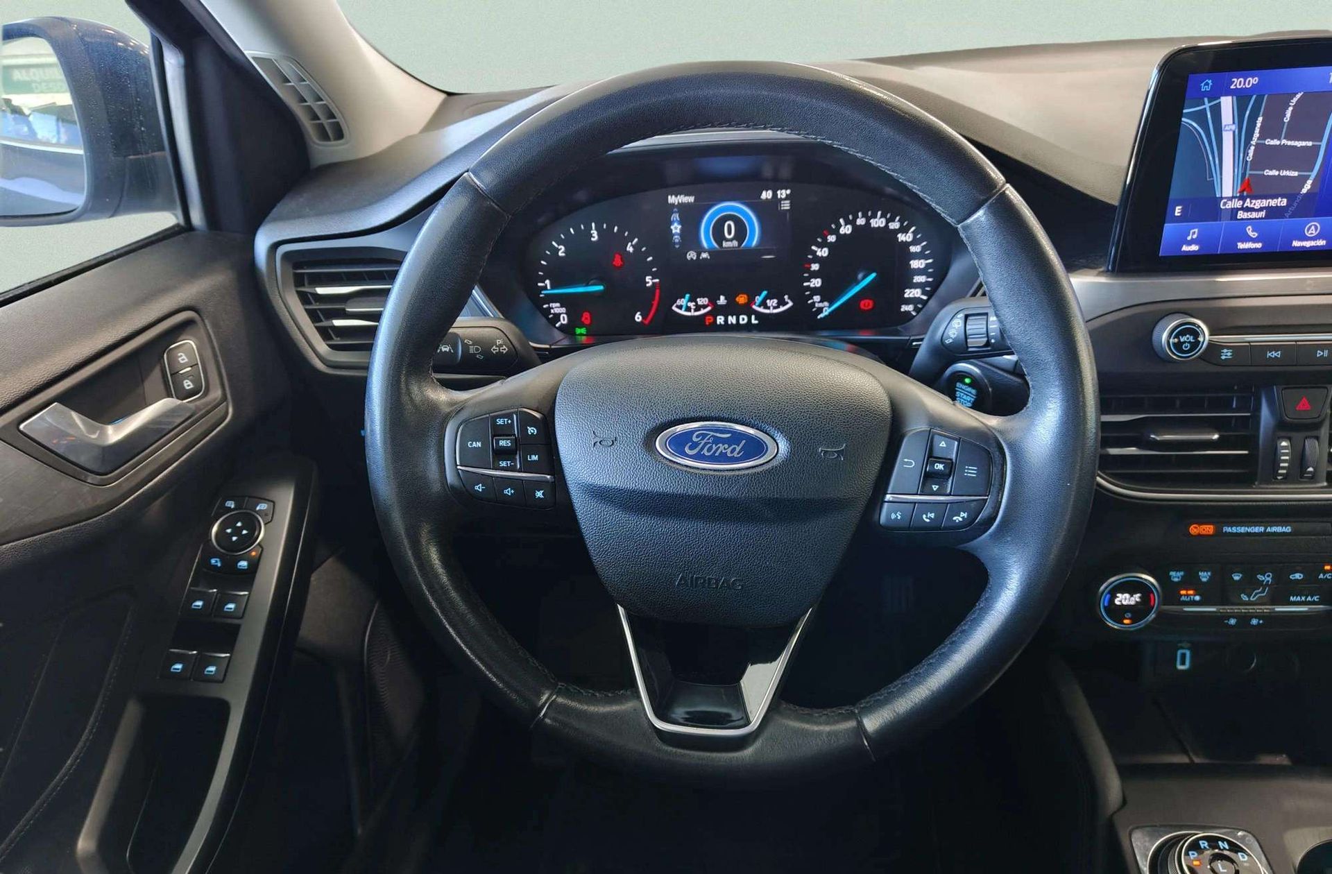 Ford Focus Sportbreak 2.0 EcoBlue Titanium - foto 25