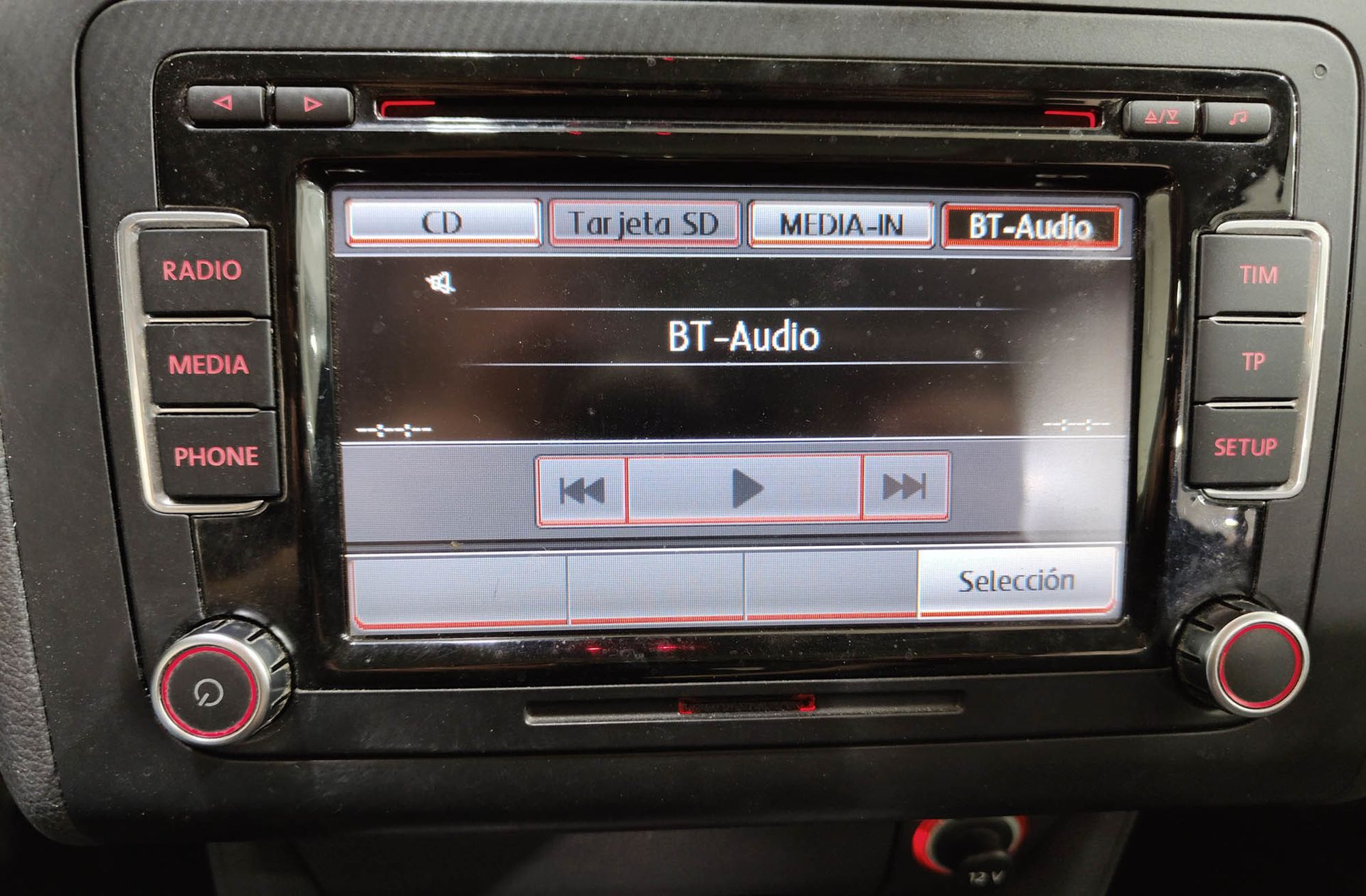 Volkswagen Touran Advance 1.6 TDI - foto 30