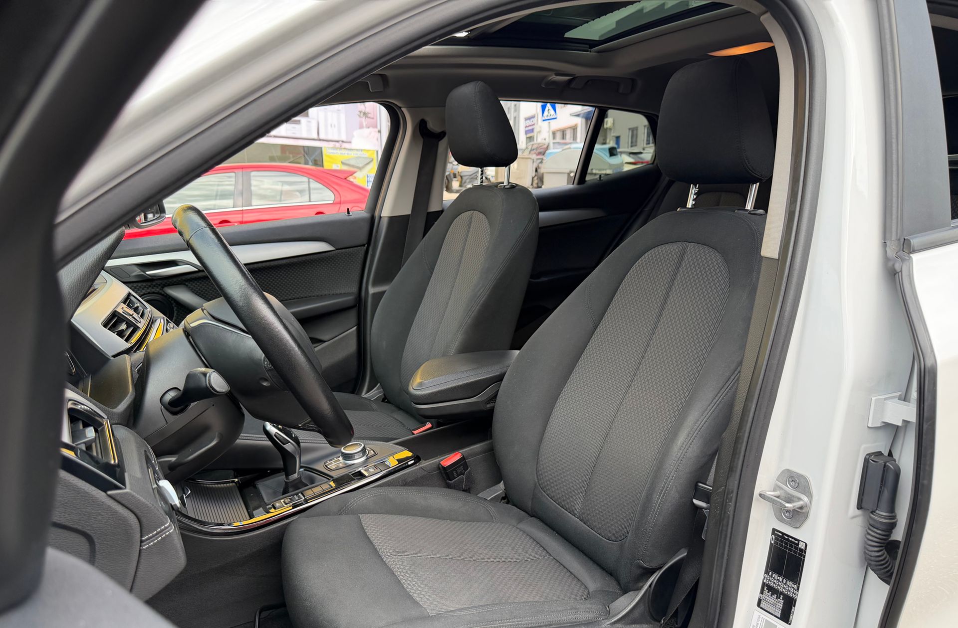 BMW X2 sDrive18i - foto 12