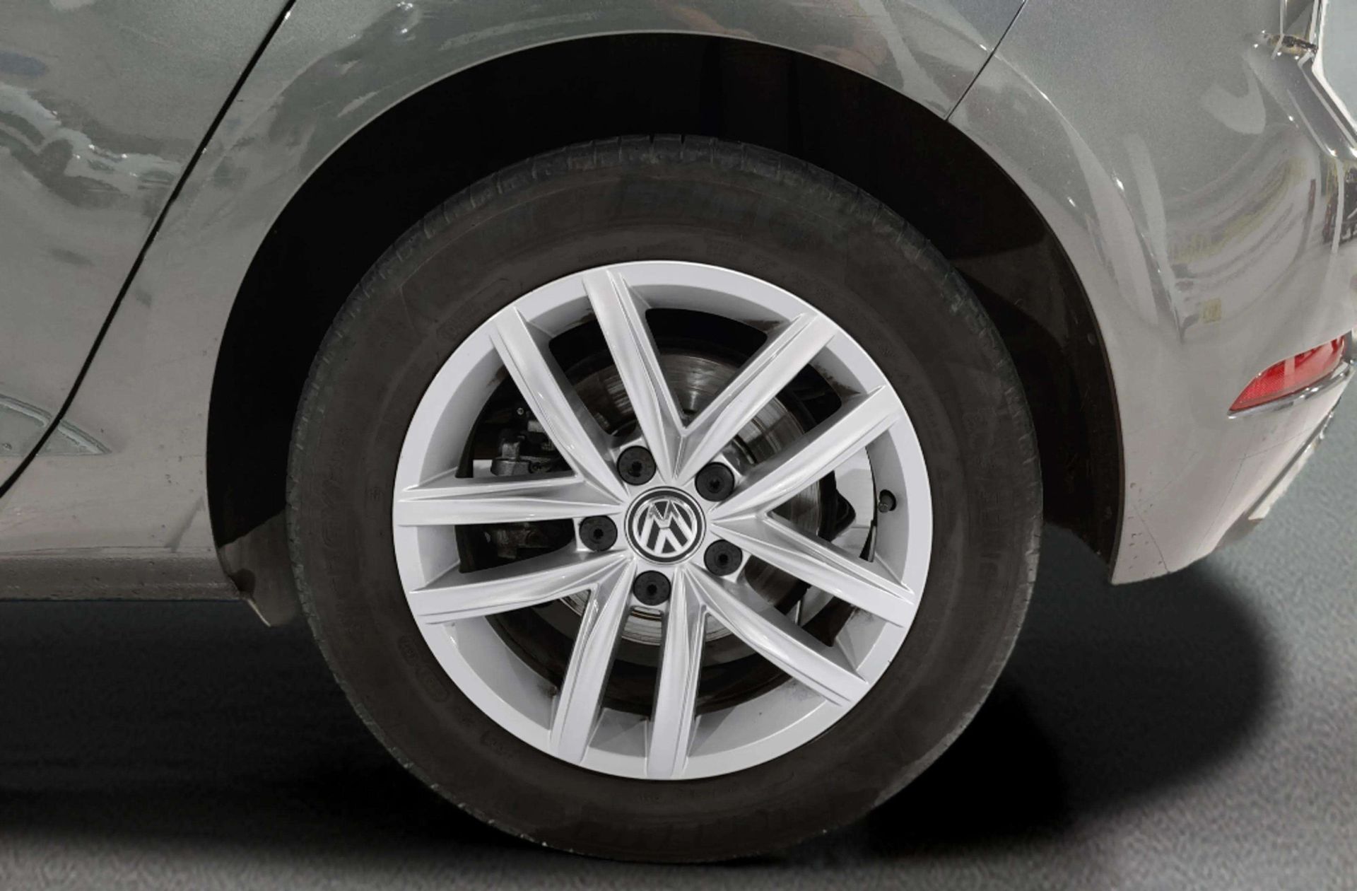 Volkswagen Golf Advance 1.4 TSI - foto 32