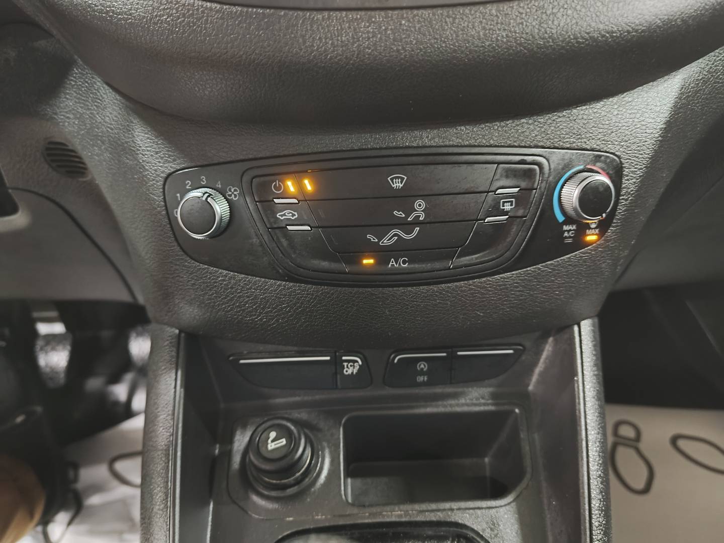 Ford Transit Courier Ford Transit Courier Furgon 1.5 TDCI Trend (75 CV) barato