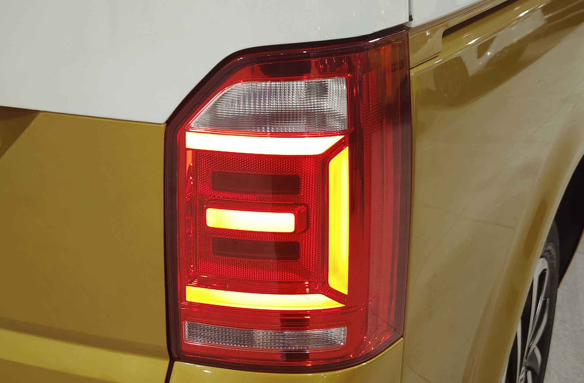 Volkswagen Multivan Outdoor Corto 2.0 TDI BMT DSG 7 plazas - foto 16