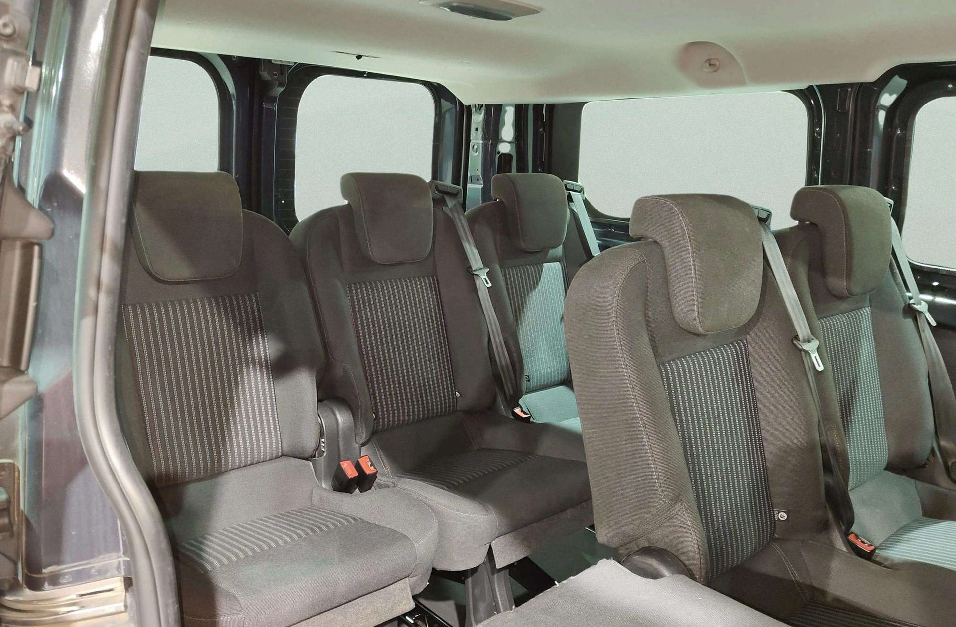 Ford Transit Custom Kombi 2.2 TDCi 300 L1 Trend 9 plazas - foto 5