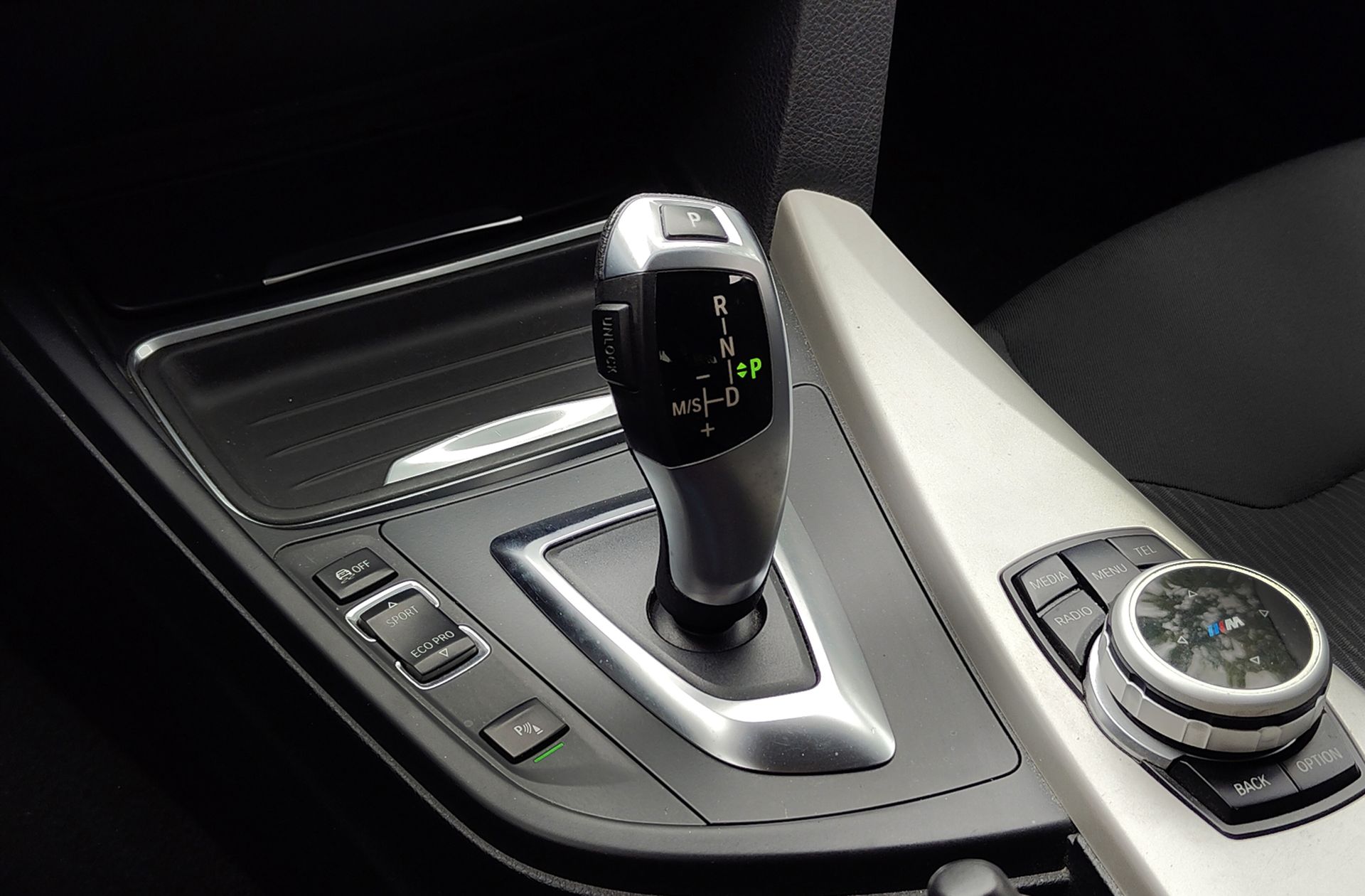 BMW Serie 3 318d Touring Pack M - foto 5