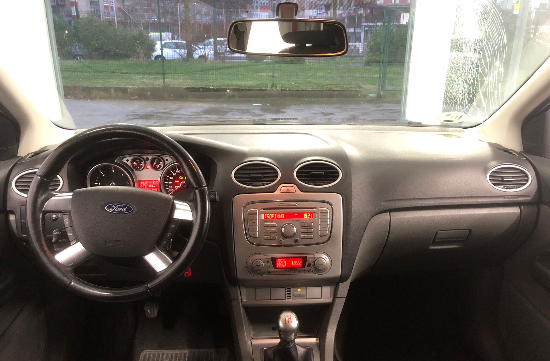 Ford Focus 1.6 TDCi Titanium - foto 6