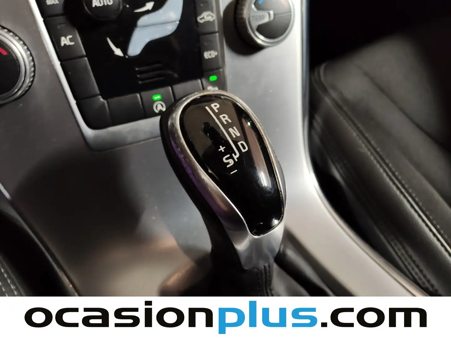 Foto Volvo XC60 Volvo XC60 D3 Momentum Auto (150 CV)