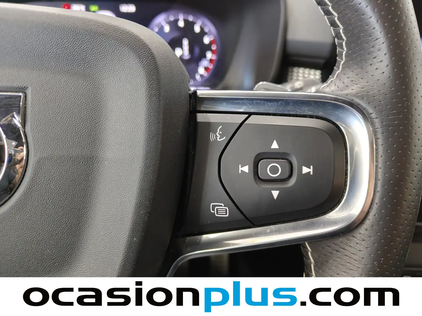 Foto Volvo XC40 Volvo XC40 T4 R-Design Auto (190 CV)