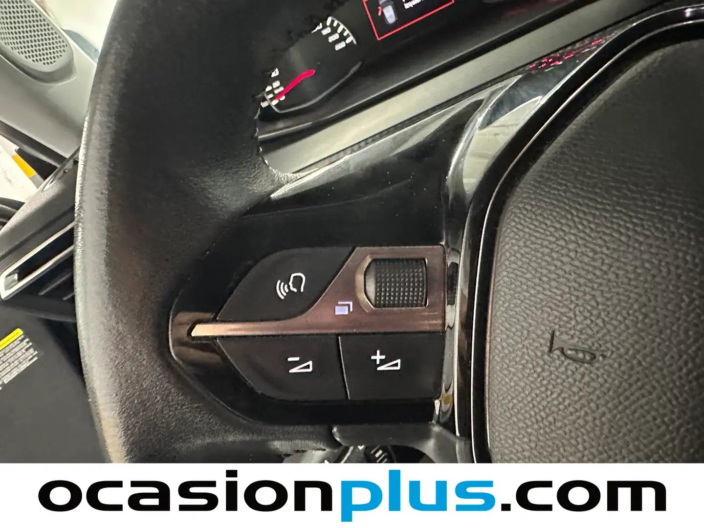 Foto Peugeot 2008 Peugeot 2008 BlueHDi 130 S&S Allure EAT8 (130 CV)