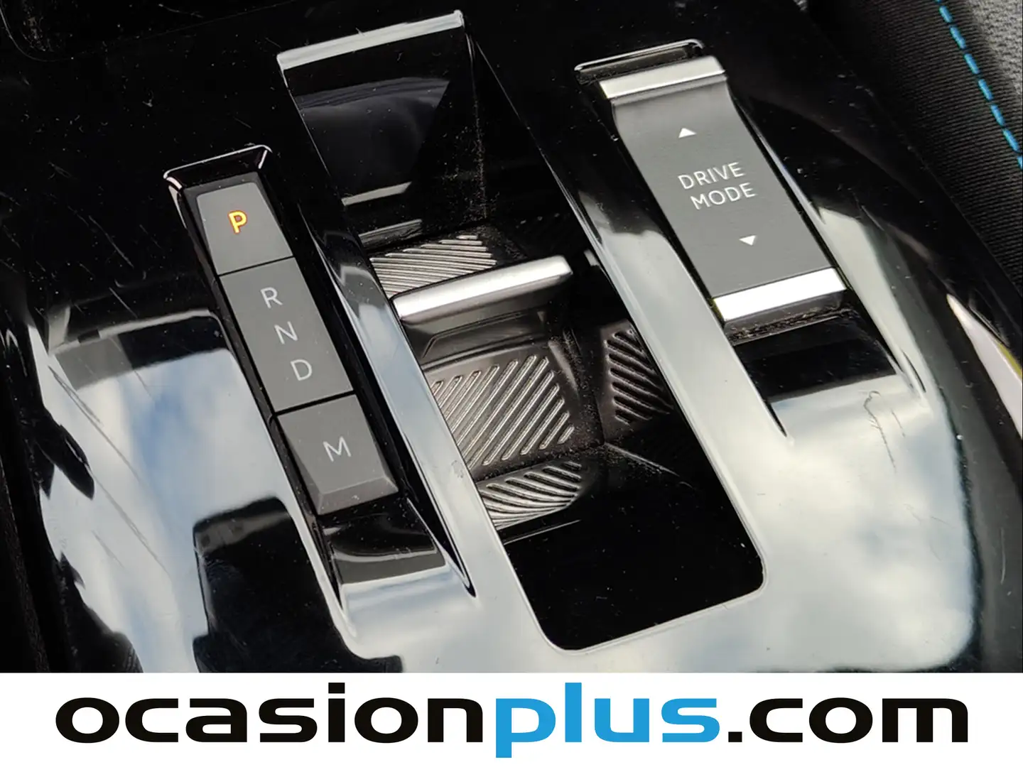 Foto Citroën C4 X Citroen C4 X BlueHDi 130 S&S Max EAT8 (131 CV)