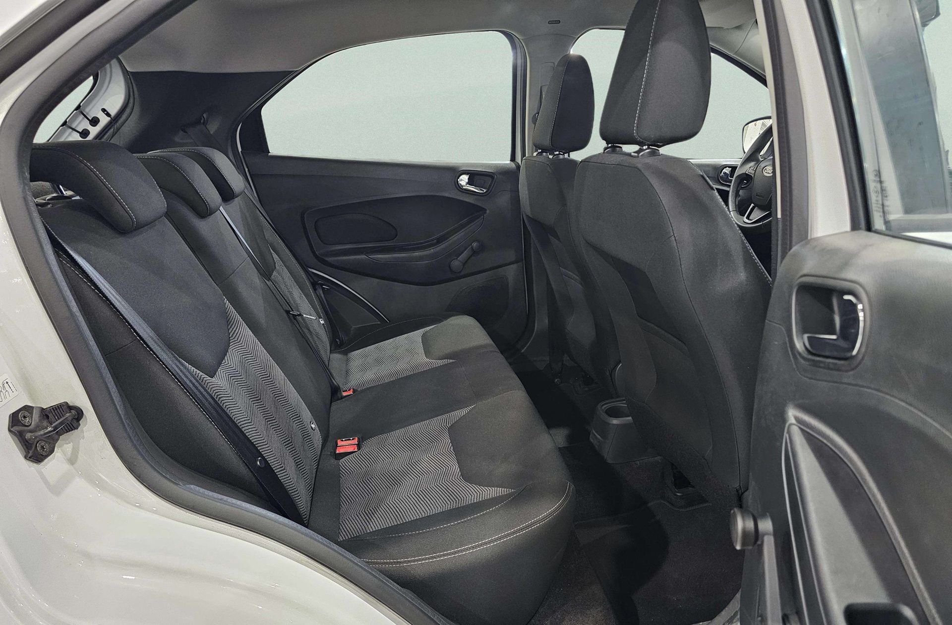 Ford Ka+ 1.2 Ti-VCT Ultimate - foto 14