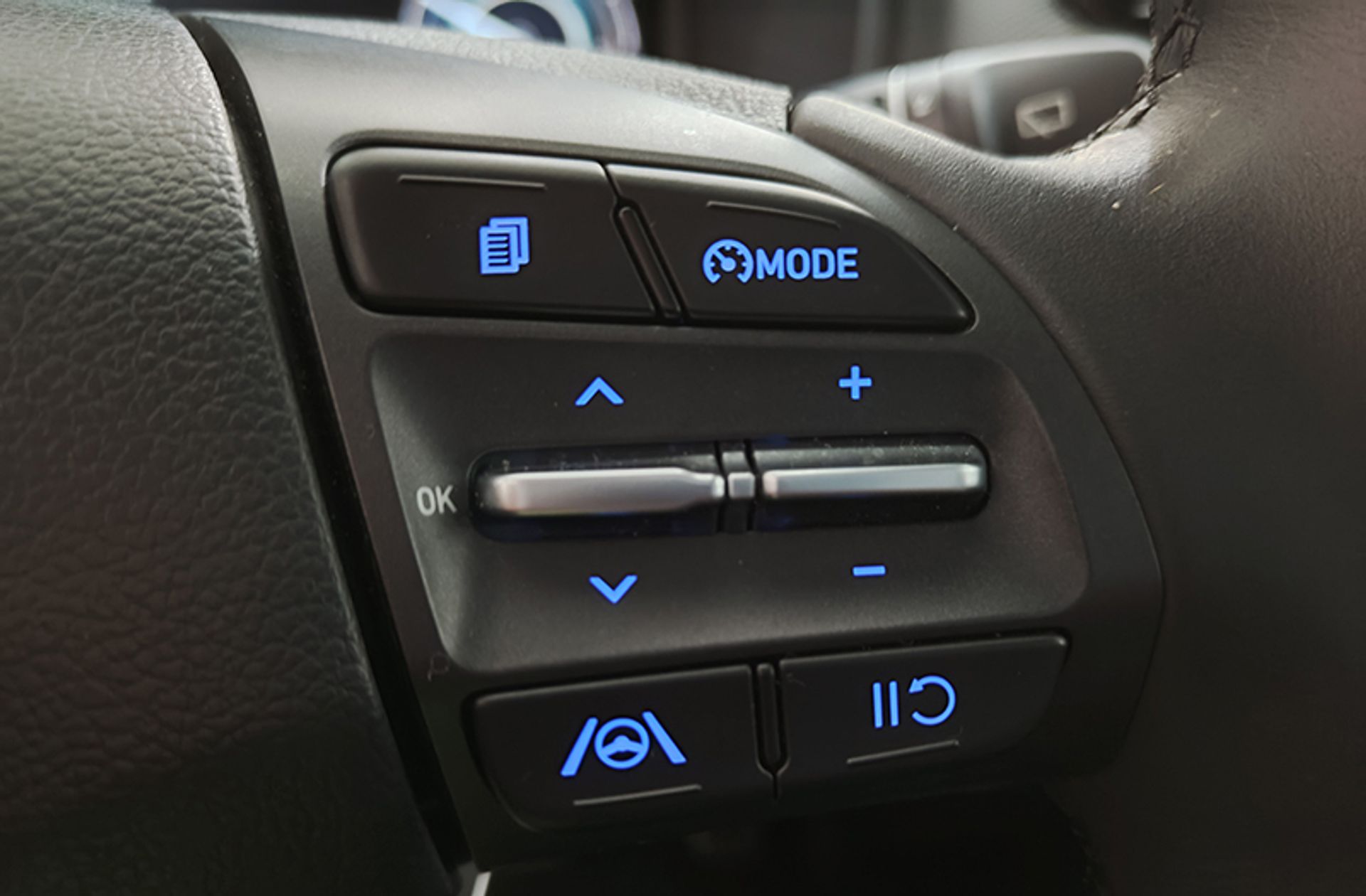 Hyundai Kona EV Tecno - foto 26