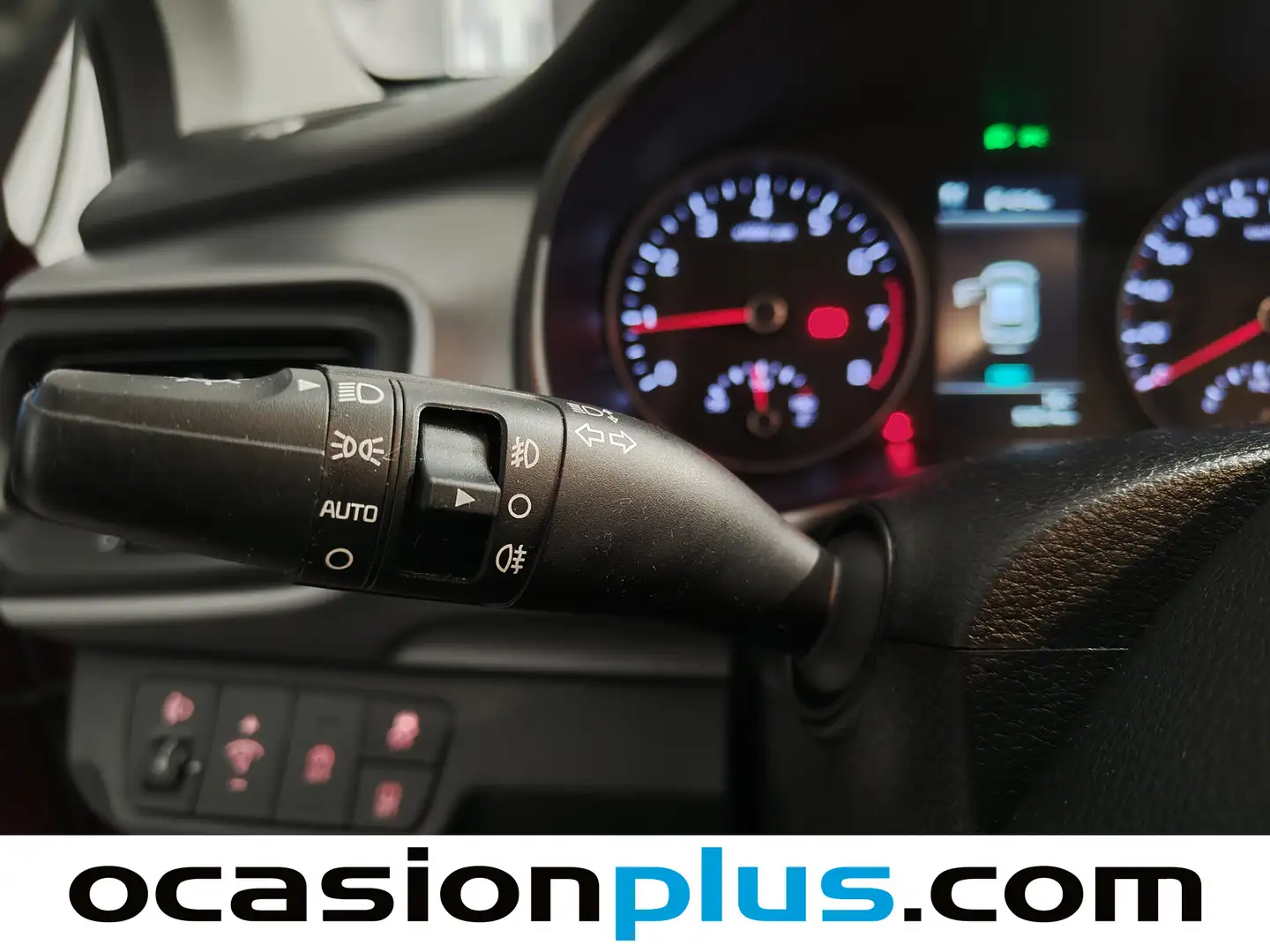 Foto KIA Stonic Kia Stonic 1.0 T-GDi MHEV iMT Concept (100 CV)