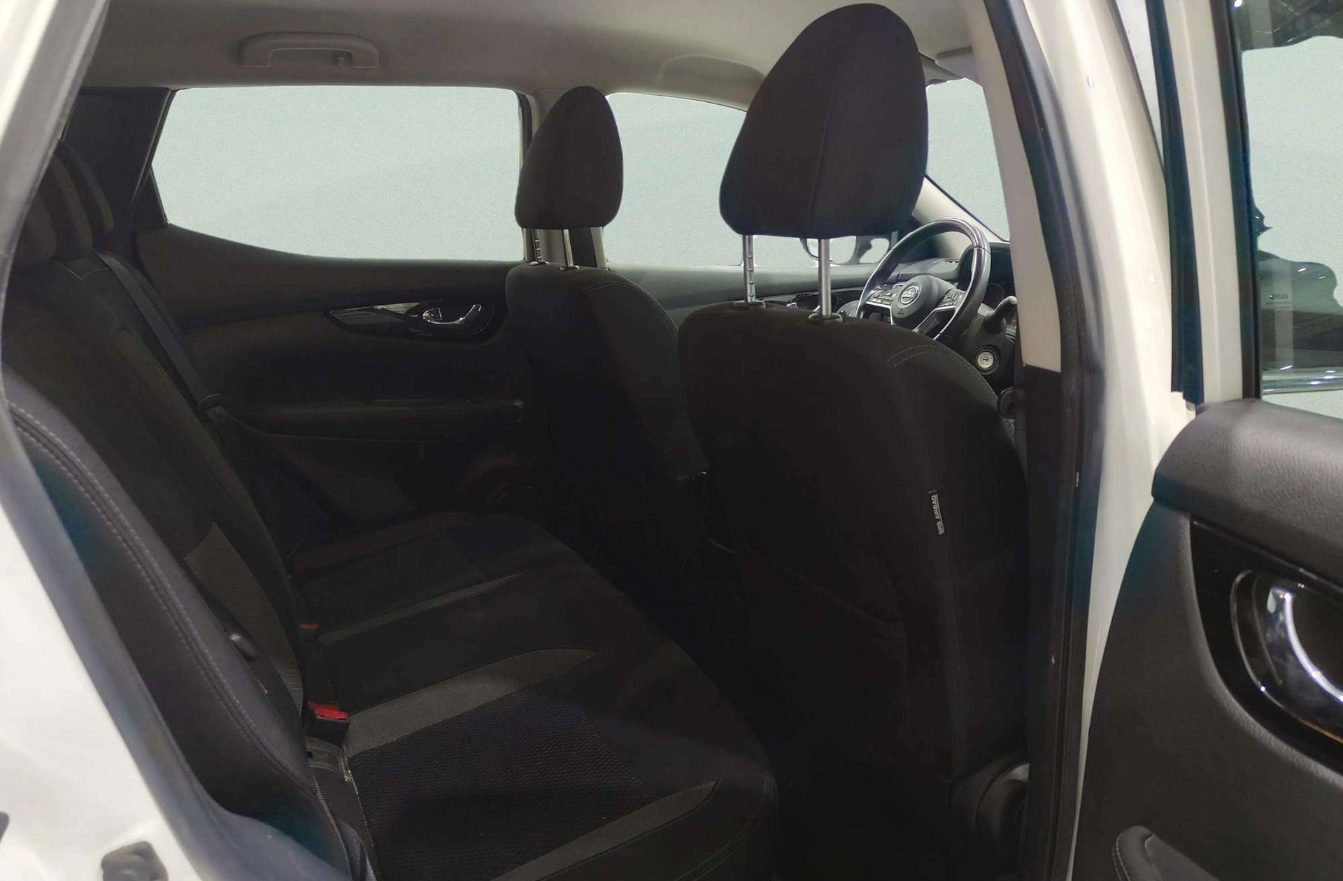 Nissan Qashqai DIG-T 140 N-Connecta - foto 18