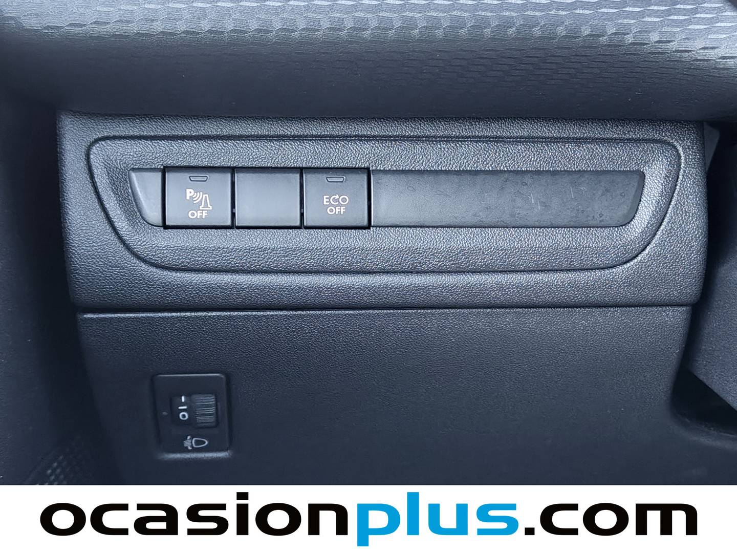 Foto Peugeot 2008 Peugeot 2008 BlueHDi 120 S&S Allure (120 CV)