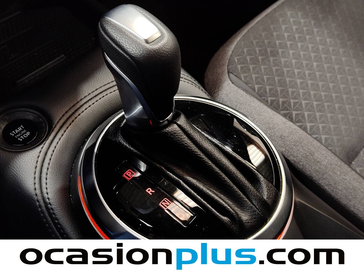 Foto Nissan JUKE Nissan Juke DIG-T N-Connecta 4x2 DCT (114 CV)