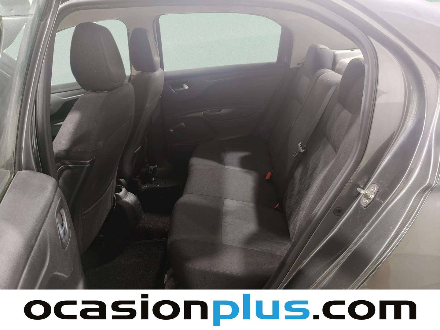 Foto asientos traseros Citroën C-Elysée Citroën C-Elysee VTi Seduction (72 CV)