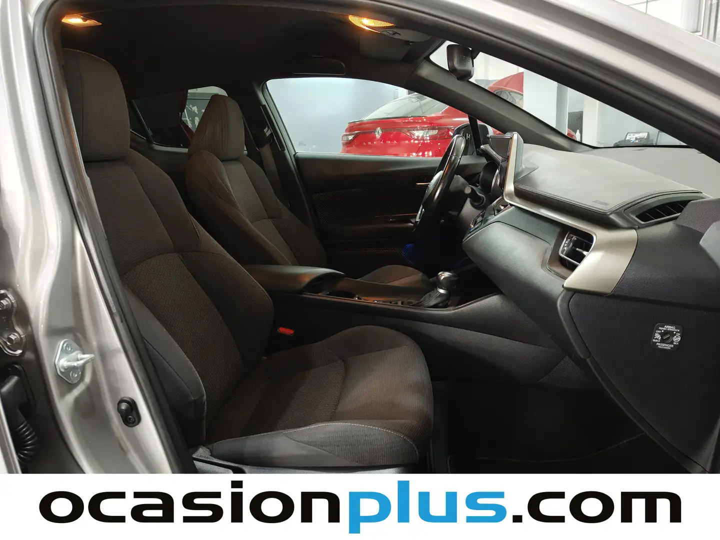 Foto Toyota C-HR Toyota C-HR 1.8 125H Advance (122 CV)