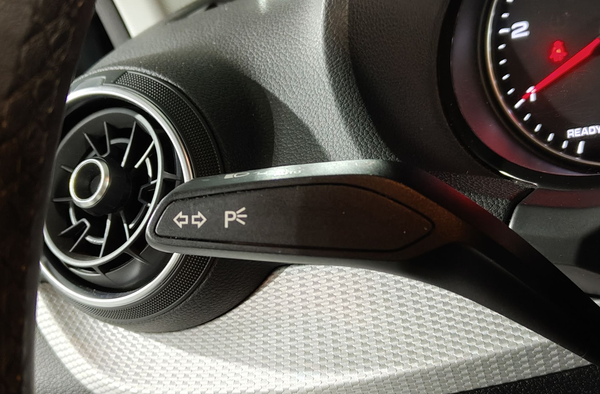 Audi Q2 Advanced 30 TDI - foto 21