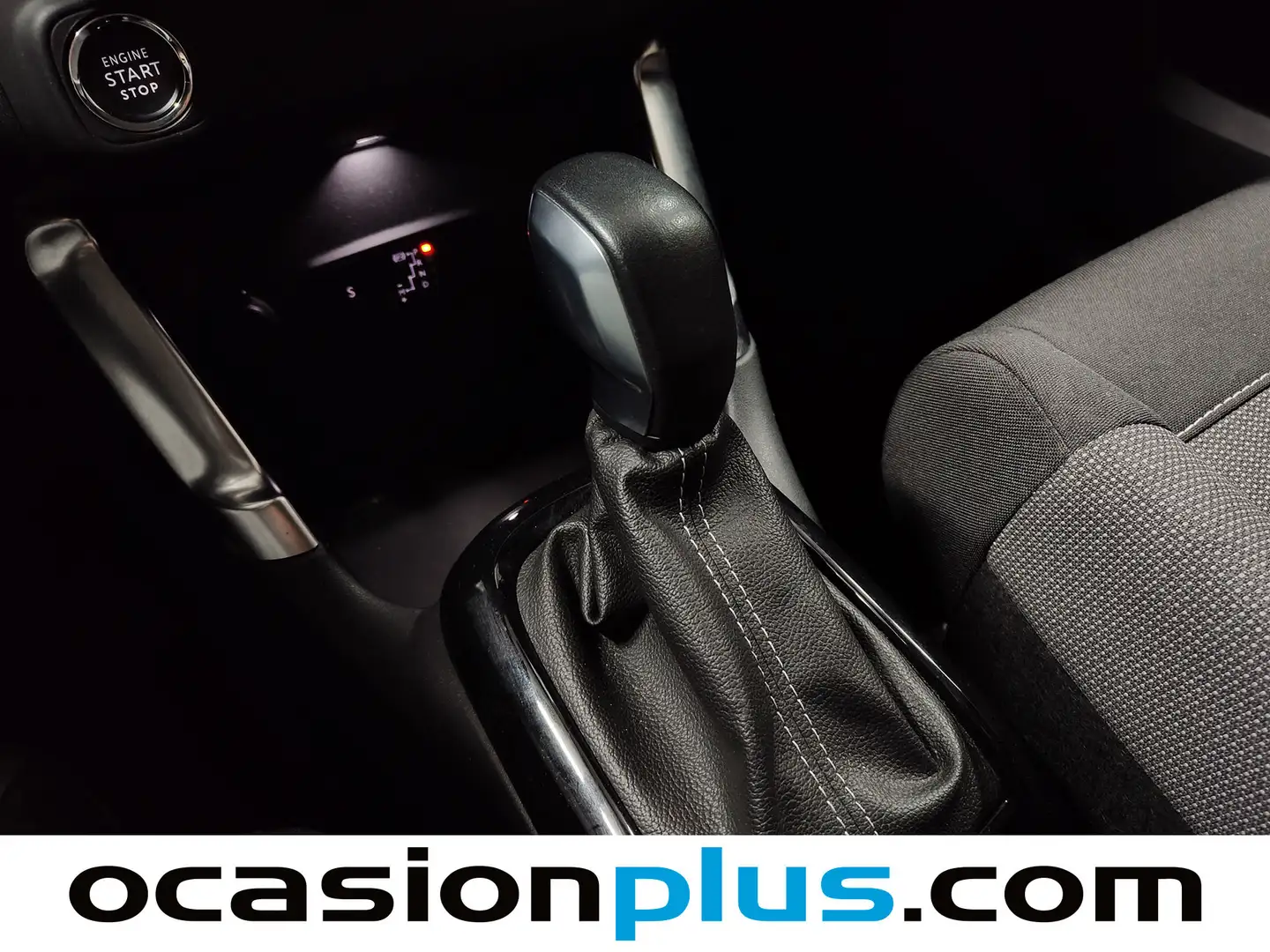 Foto Citroën C3 Aircross Citroen C3 Aircross PureTech 130 Shine Pack EAT6 (131 CV)