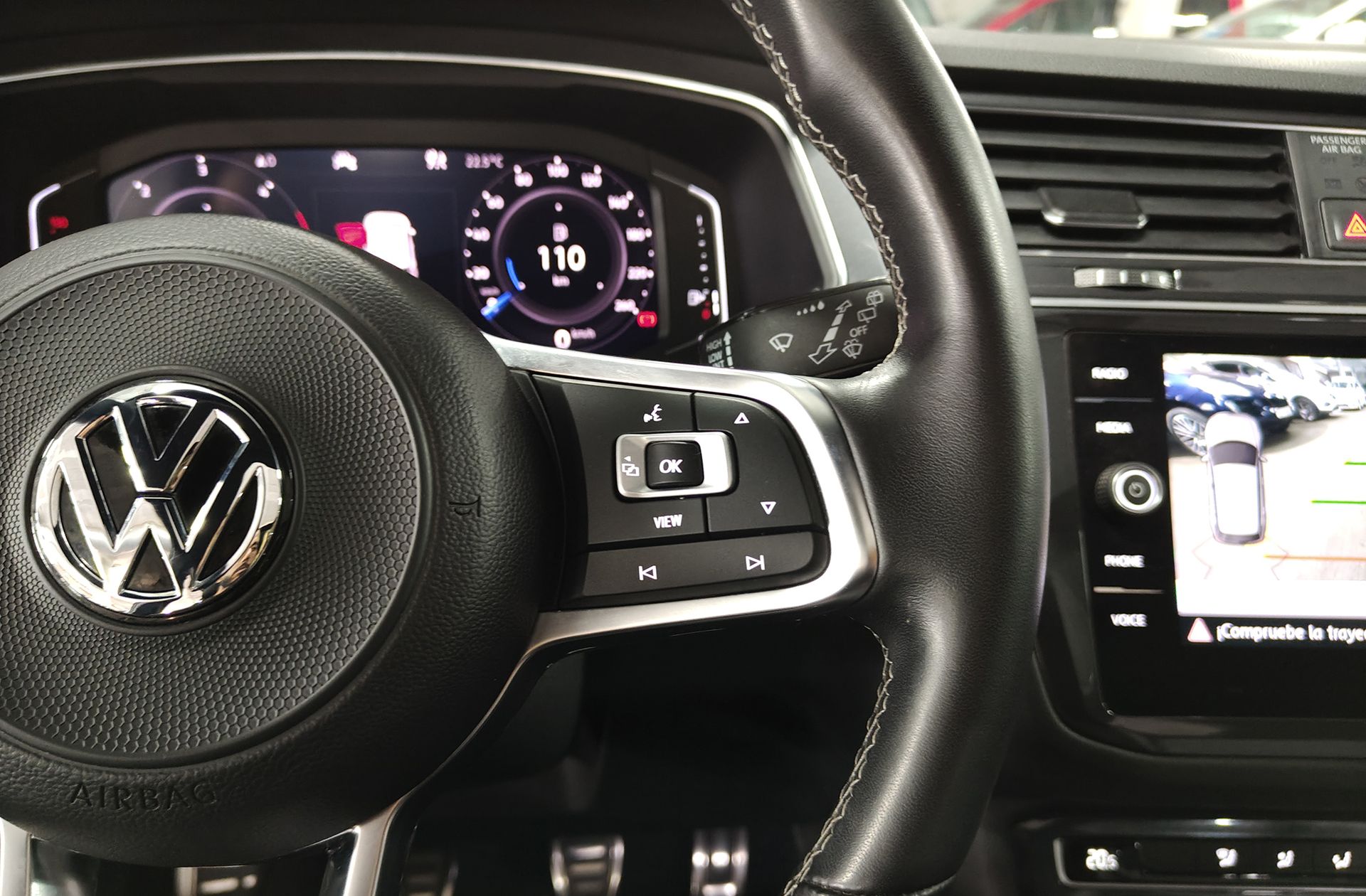 Volkswagen Tiguan Allspace Sport 2.0 TDI Pack R-line - foto 34