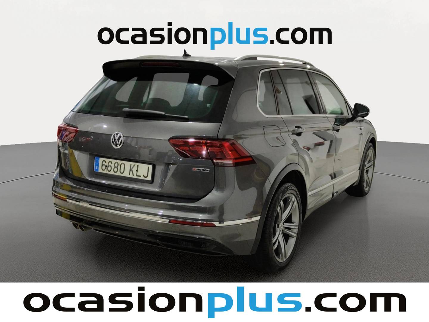 Foto trasera Volkswagen Tiguan Volkswagen Tiguan Sport 2.0 TDI 4Motion (190 CV) DSG  Pack R-Line derecha