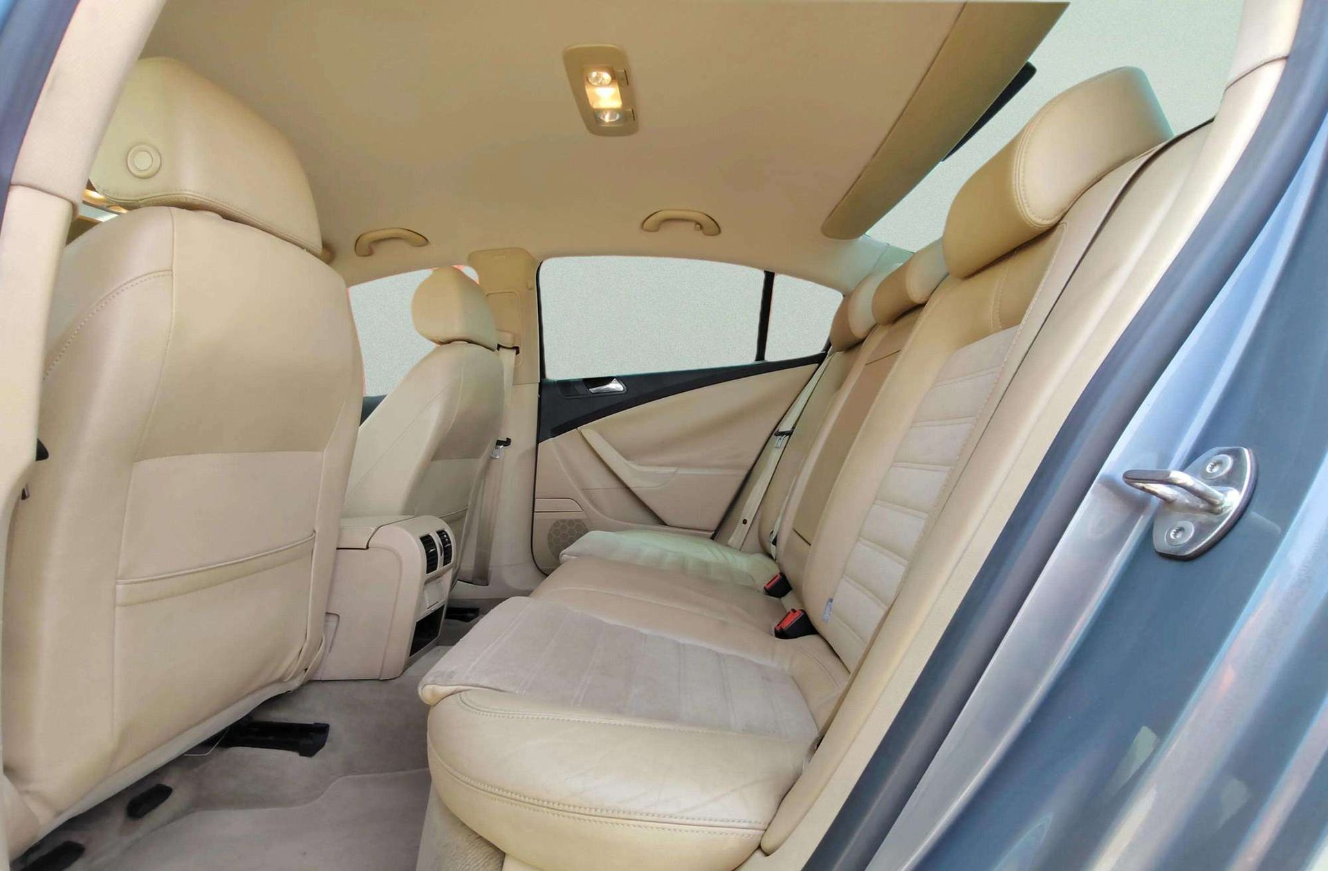 Volkswagen Passat Highline 2.0 TDI - foto 10