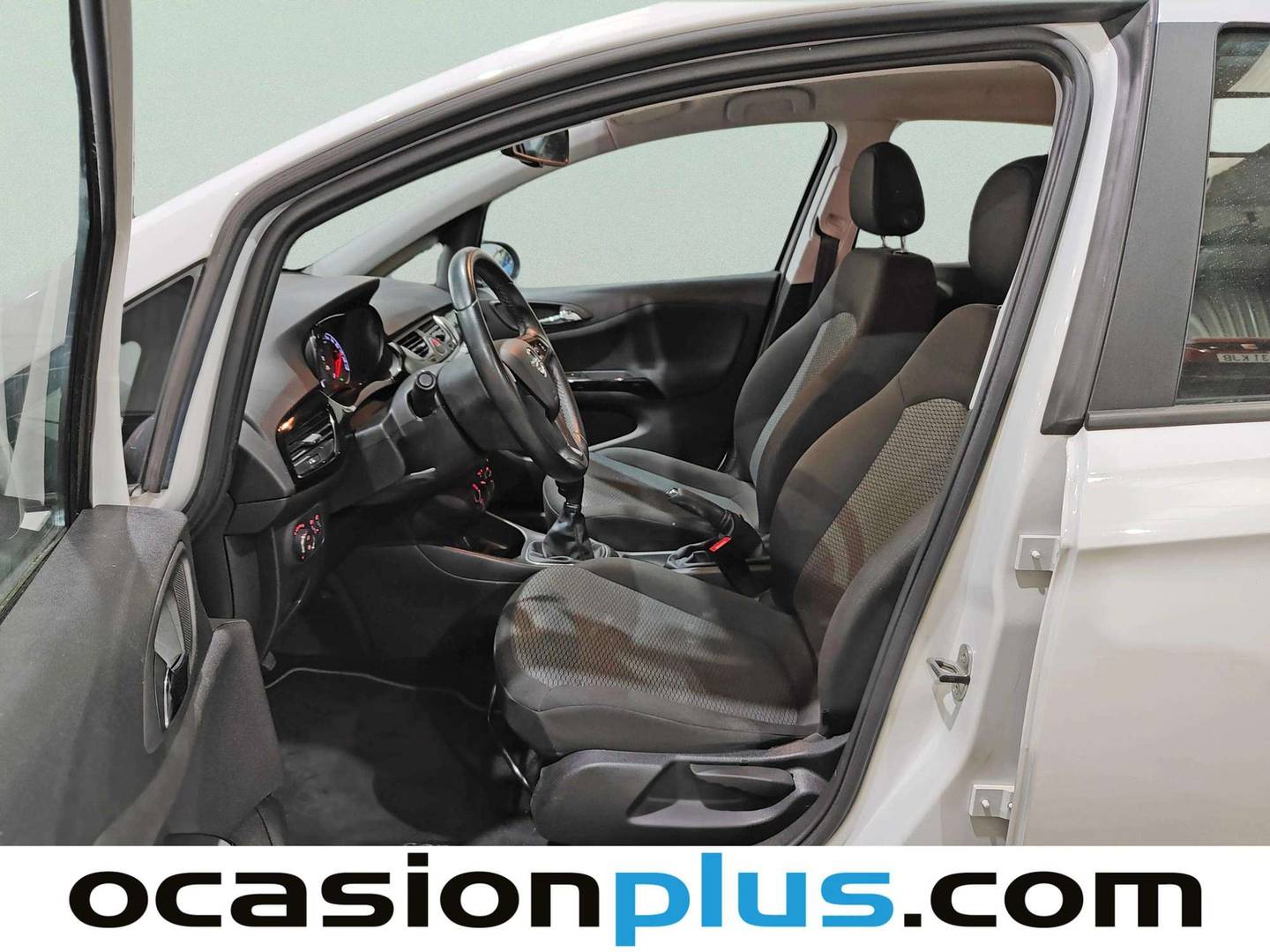 Foto asientos delanteros Opel Corsa Opel Corsa 1.4 Selective (90 CV)