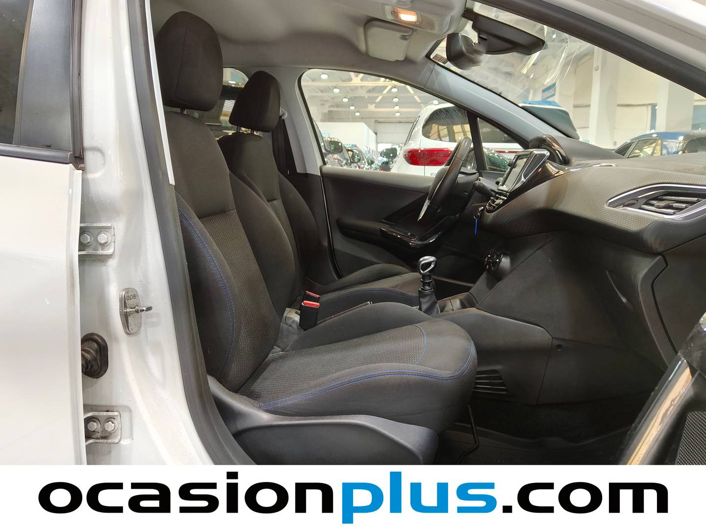 Peugeot 208 Peugeot 208 1.2 PureTech S&S Signature (110 CV) km 0