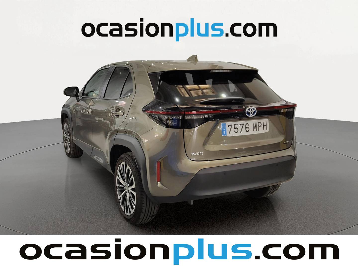 Foto trasera Toyota Yaris Cross Toyota Yaris Cross 130H Style (130 CV) izquierda