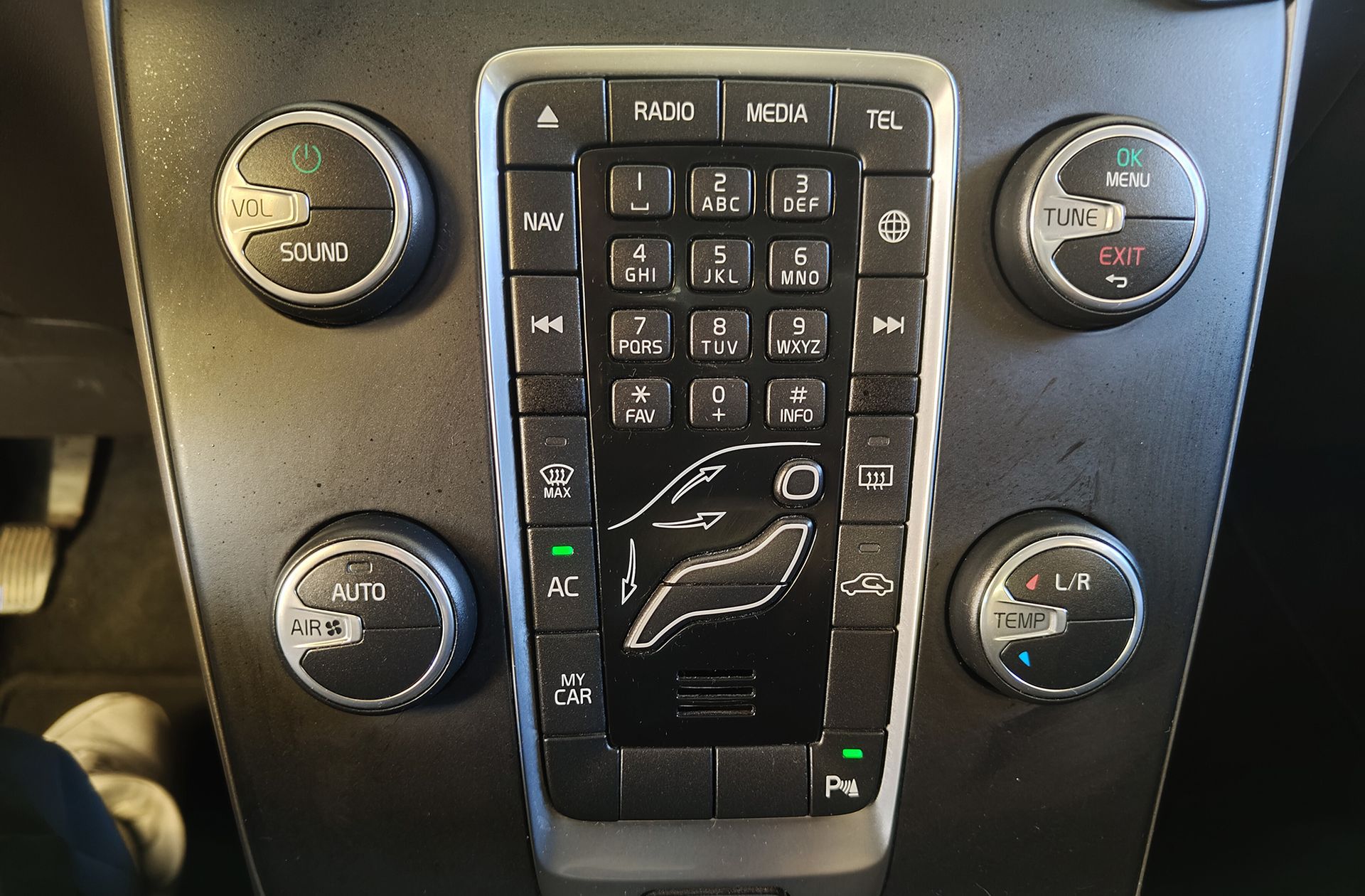 Volvo V40 D2 Kinetic - foto 22