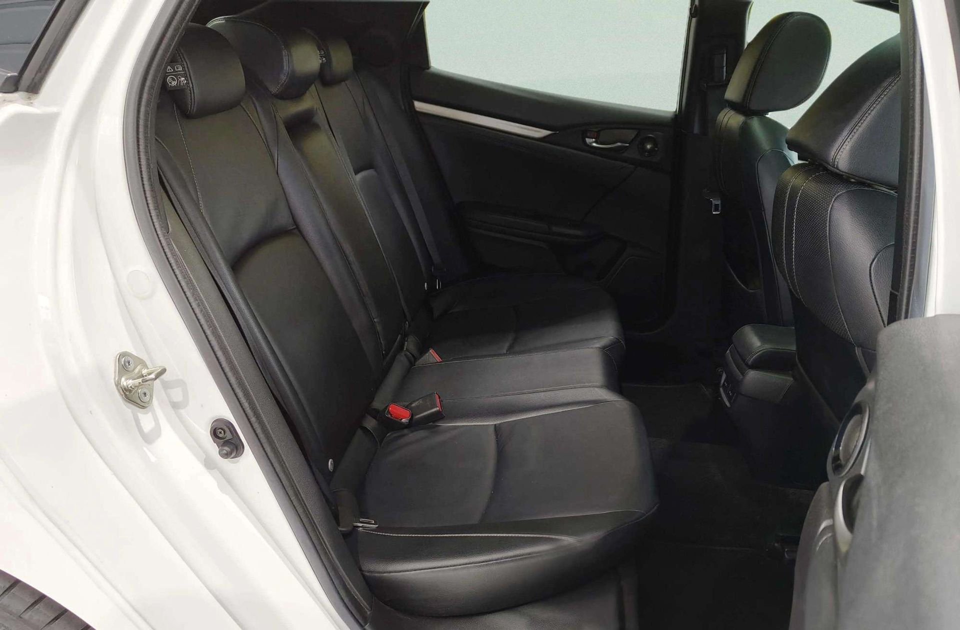 Honda Civic 1.0 I-VTEC Turbo Executive Premium - foto 24