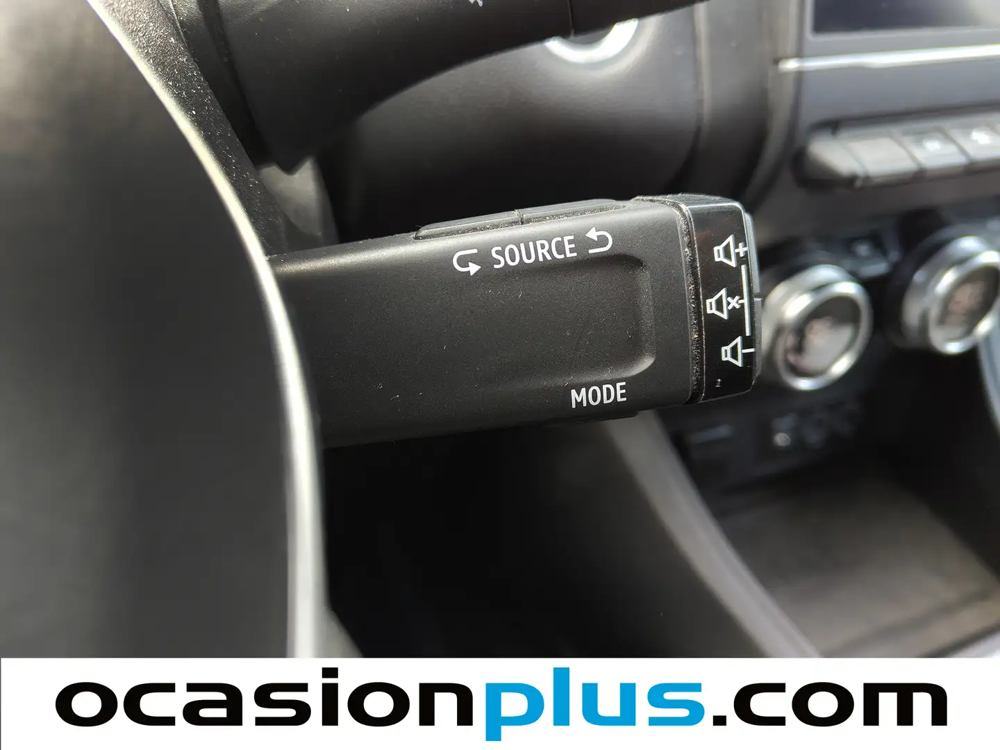 Foto Renault Captur Renault Captur E-TECH PHEV 160 Fast Track (160 CV)