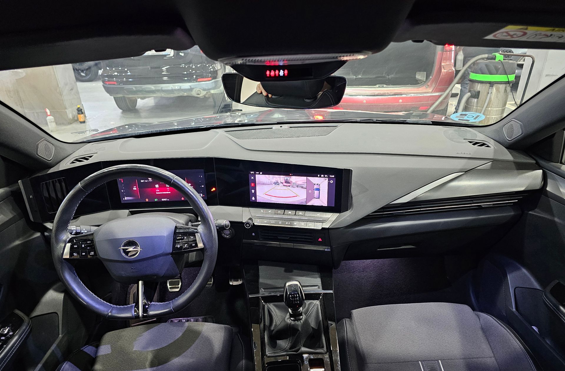 Opel Astra 1.2 Turbo XHT GS - foto 8